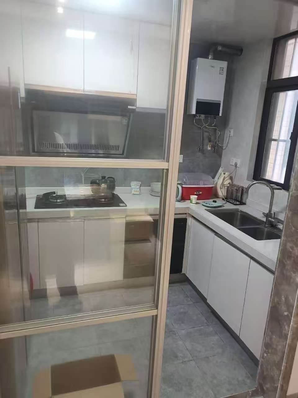 家顺花园  3室2厅2卫    2600.0元/月室内图