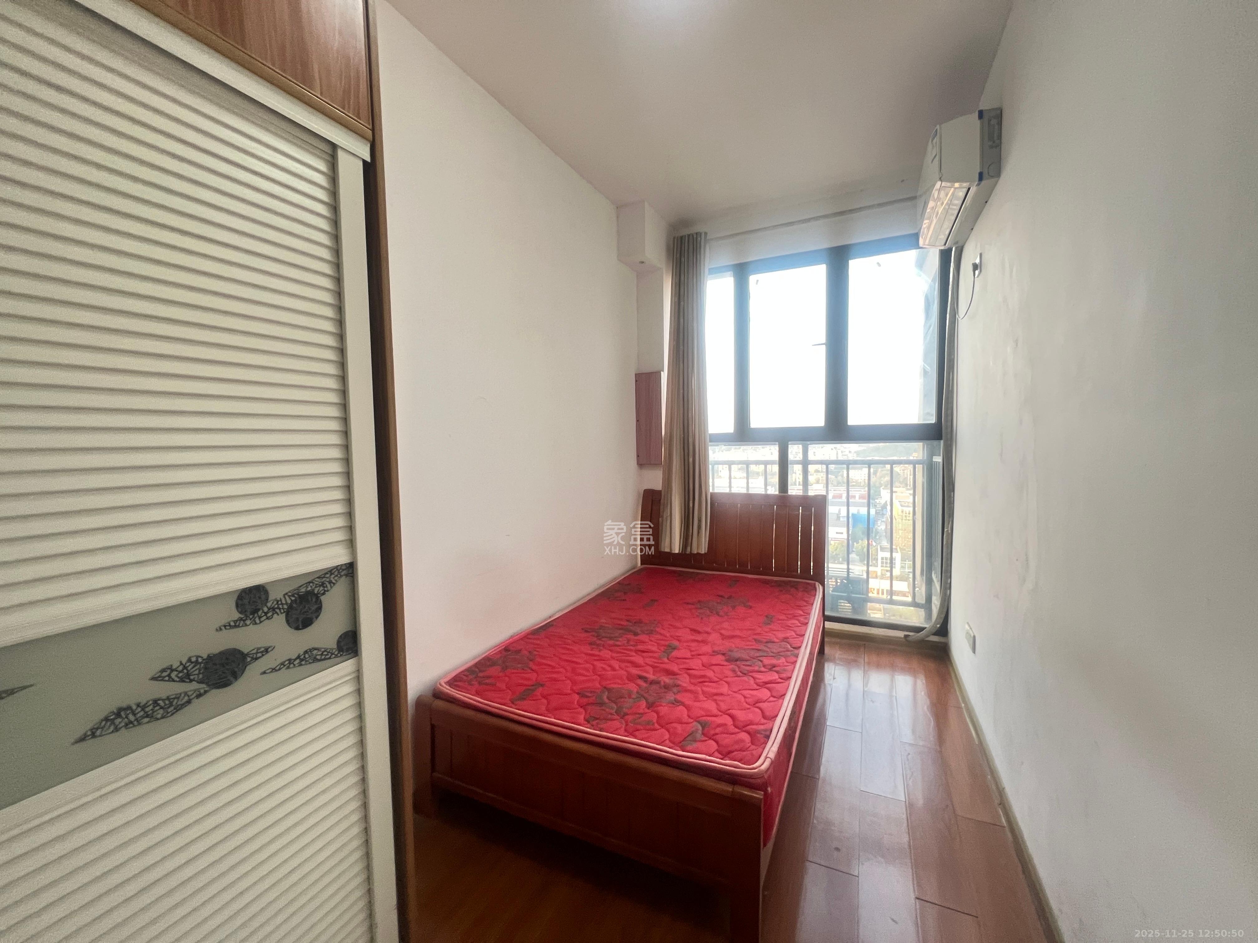 南枫时光 2室2厅1卫 2200.0元/月 南枫时光 2室2厅1卫 2200.0元/月室内图