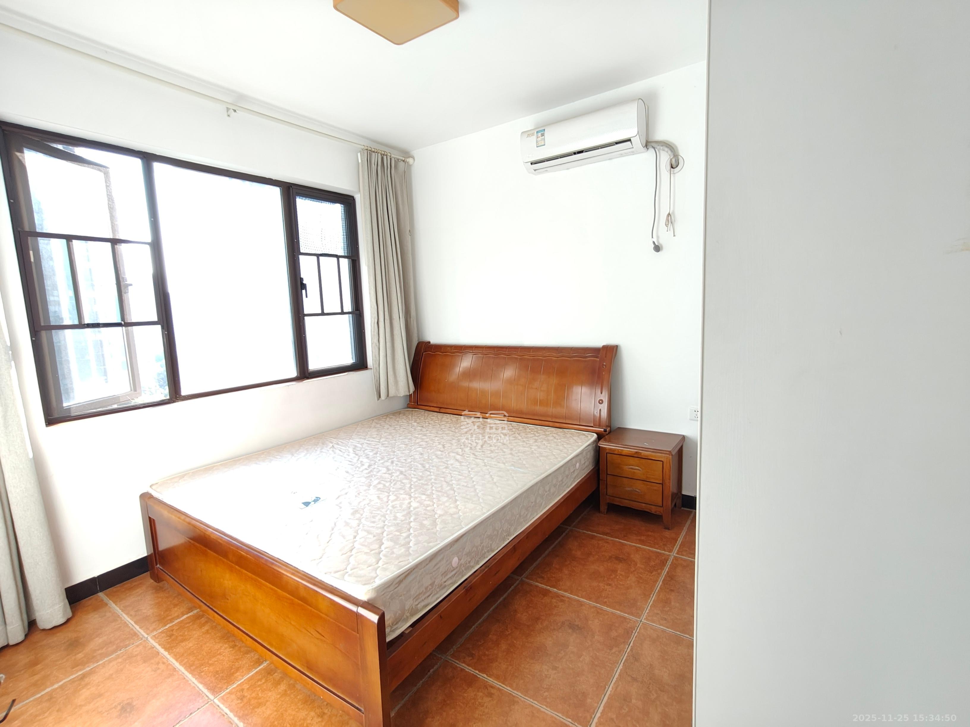 和泓梅溪四季 3室2厅1卫 2500.0元/月 和泓梅溪四季 3室2厅1卫 2500.0元/月室内图