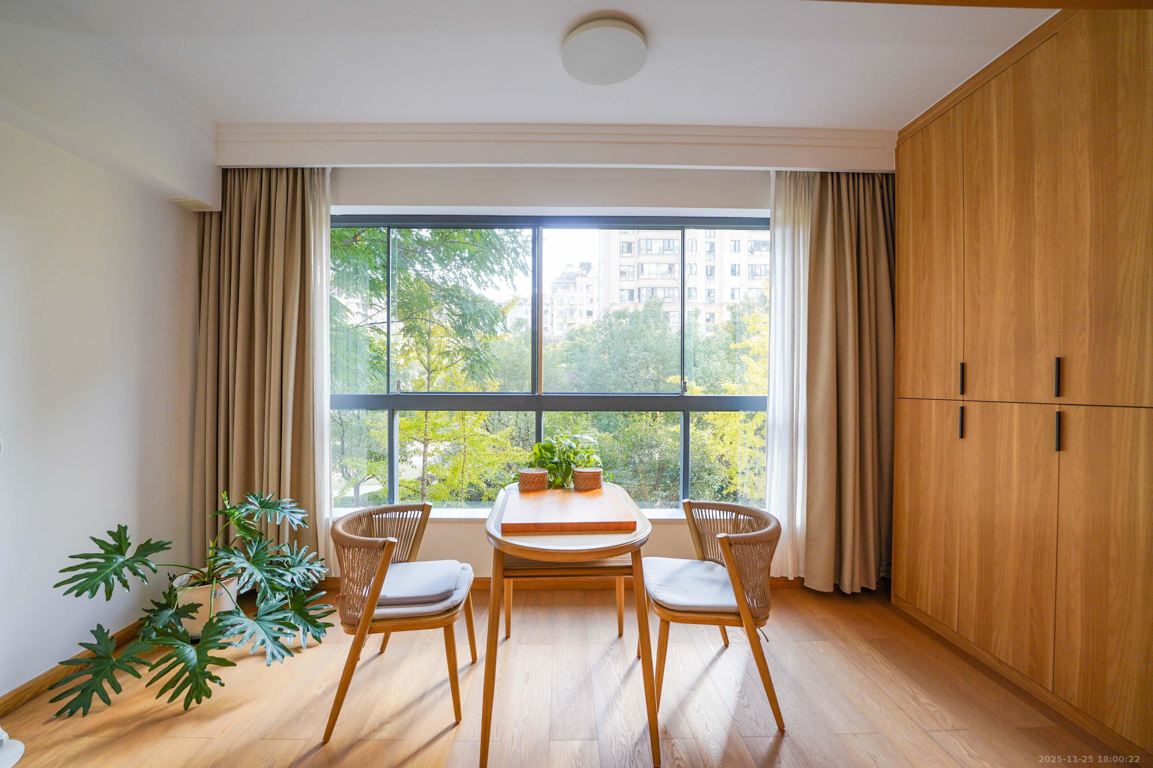 五矿万境蓝山 4室2厅2卫 168.0万 五矿万境蓝山 4室2厅2卫 168.0万阳台