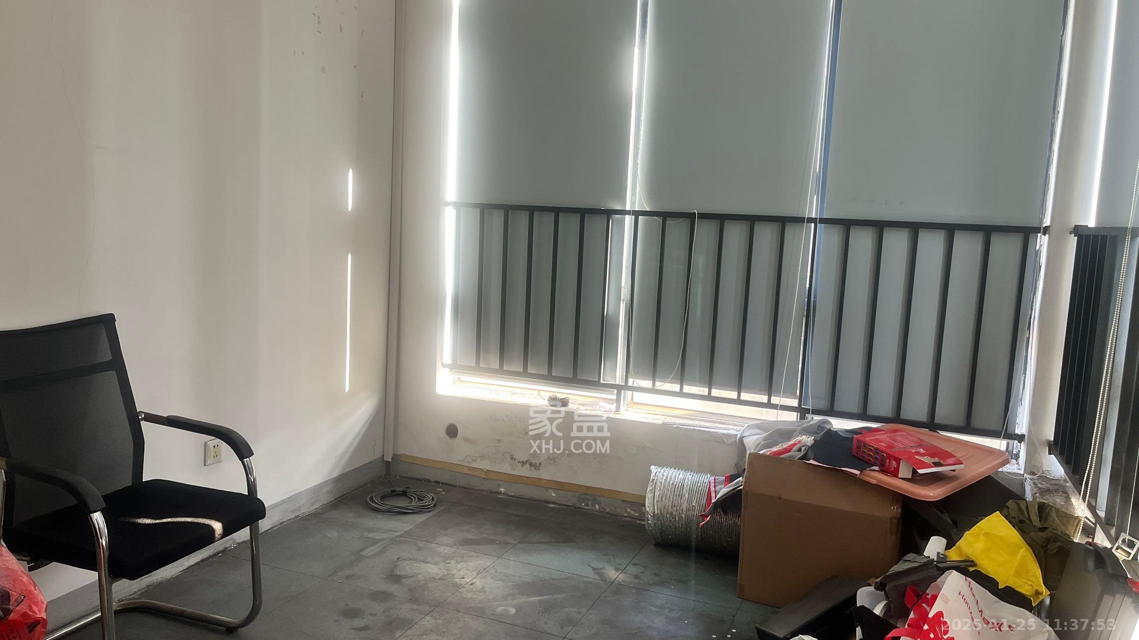 国际企业中心   491.21㎡      9000.0元/月