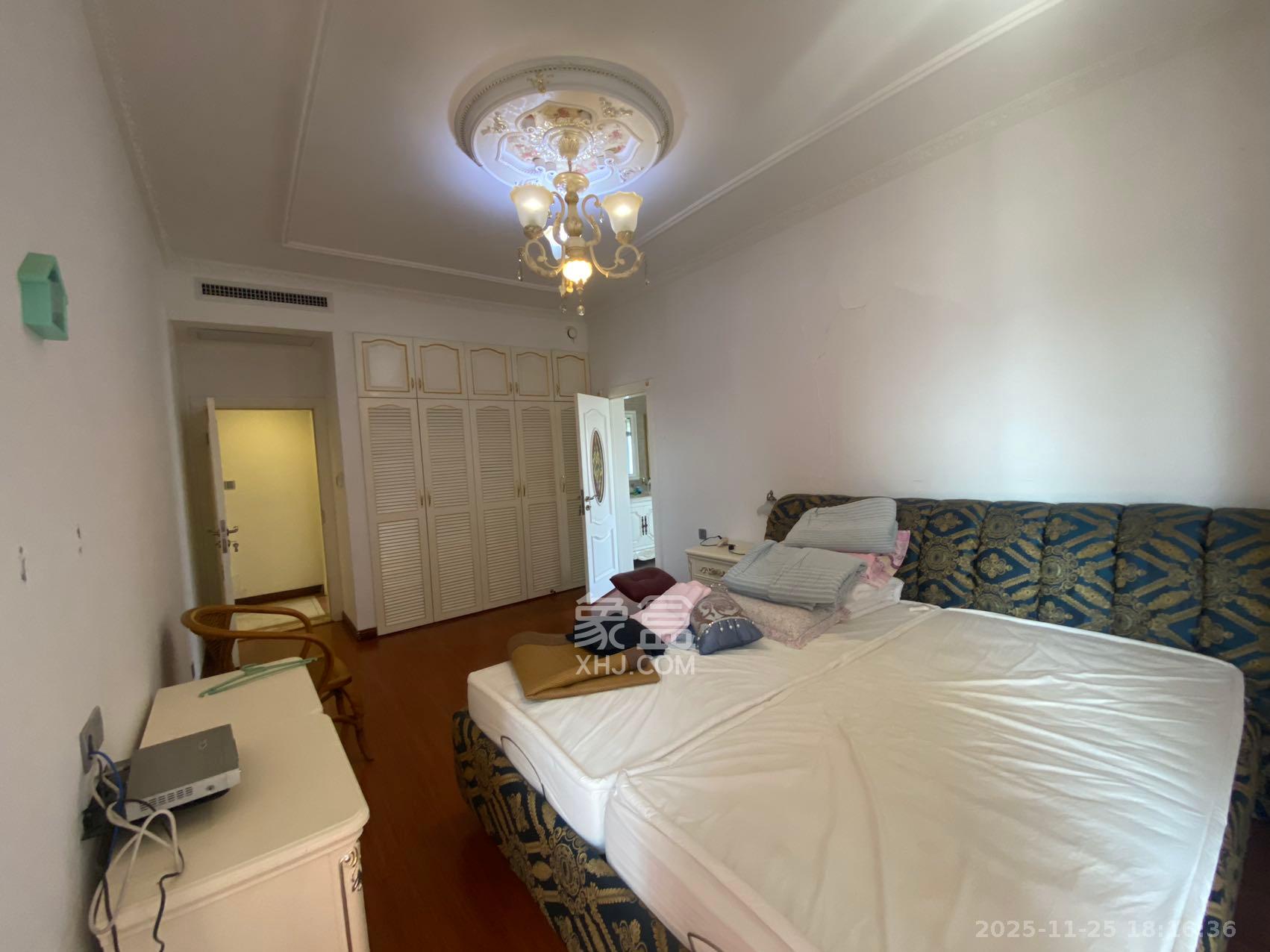 藏珑湖上国际花园  5室2厅3卫    10000.0元/月室内图