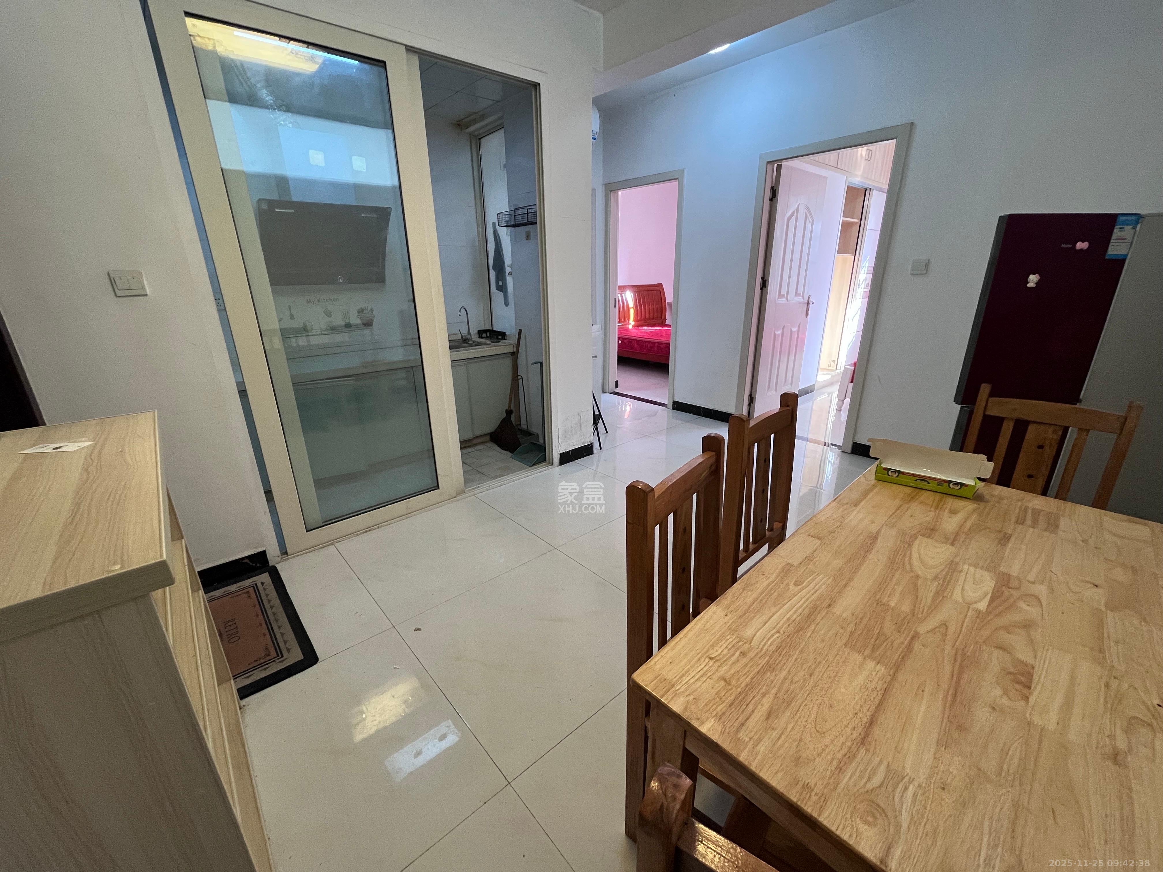 和润园一、二期 2室1厅1卫 1350.0元/月 和润园一、二期 2室1厅1卫 1350.0元/月室内图