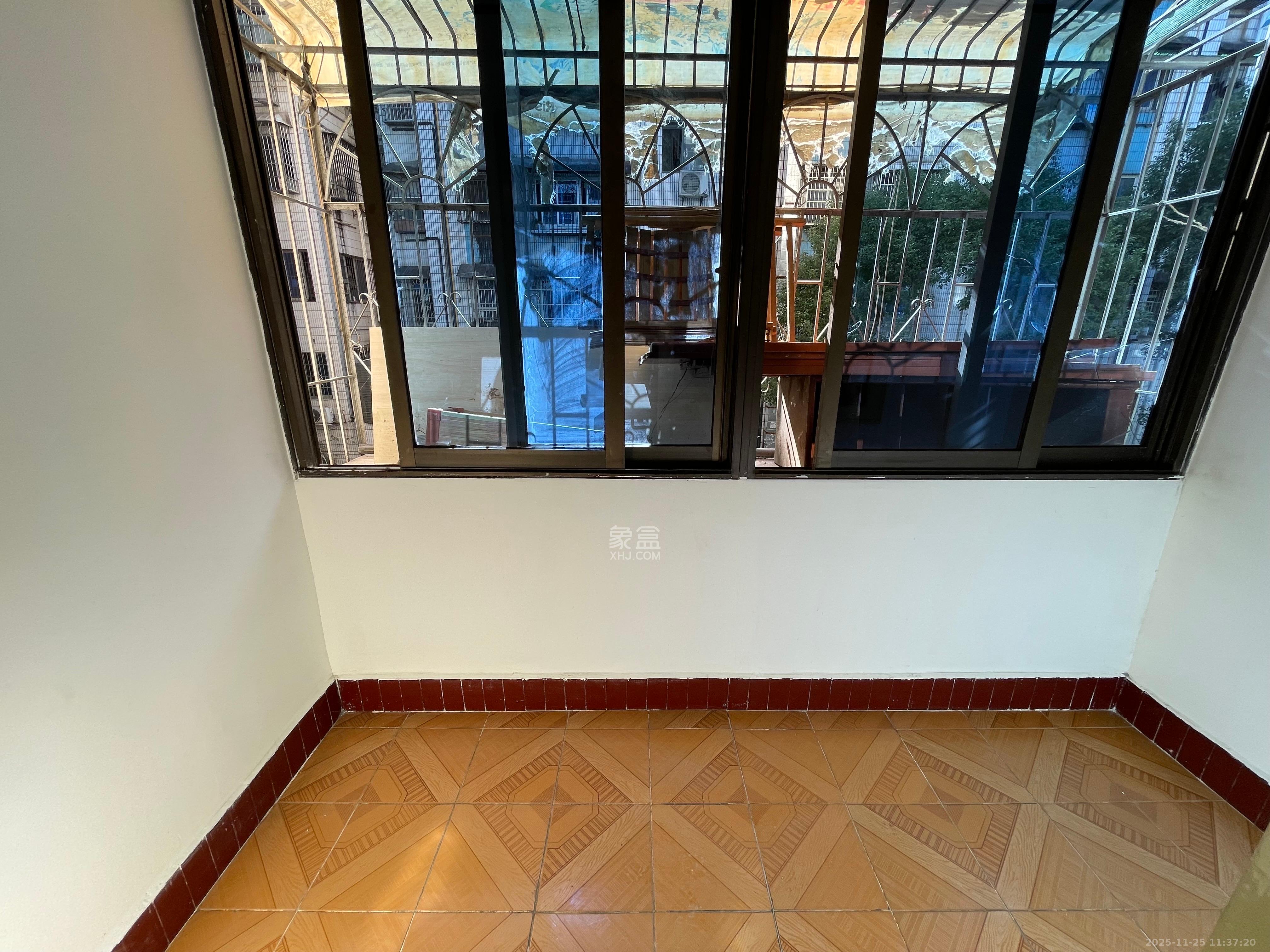 欣欣新村  2室2厅1卫    1400.0元/月室内图