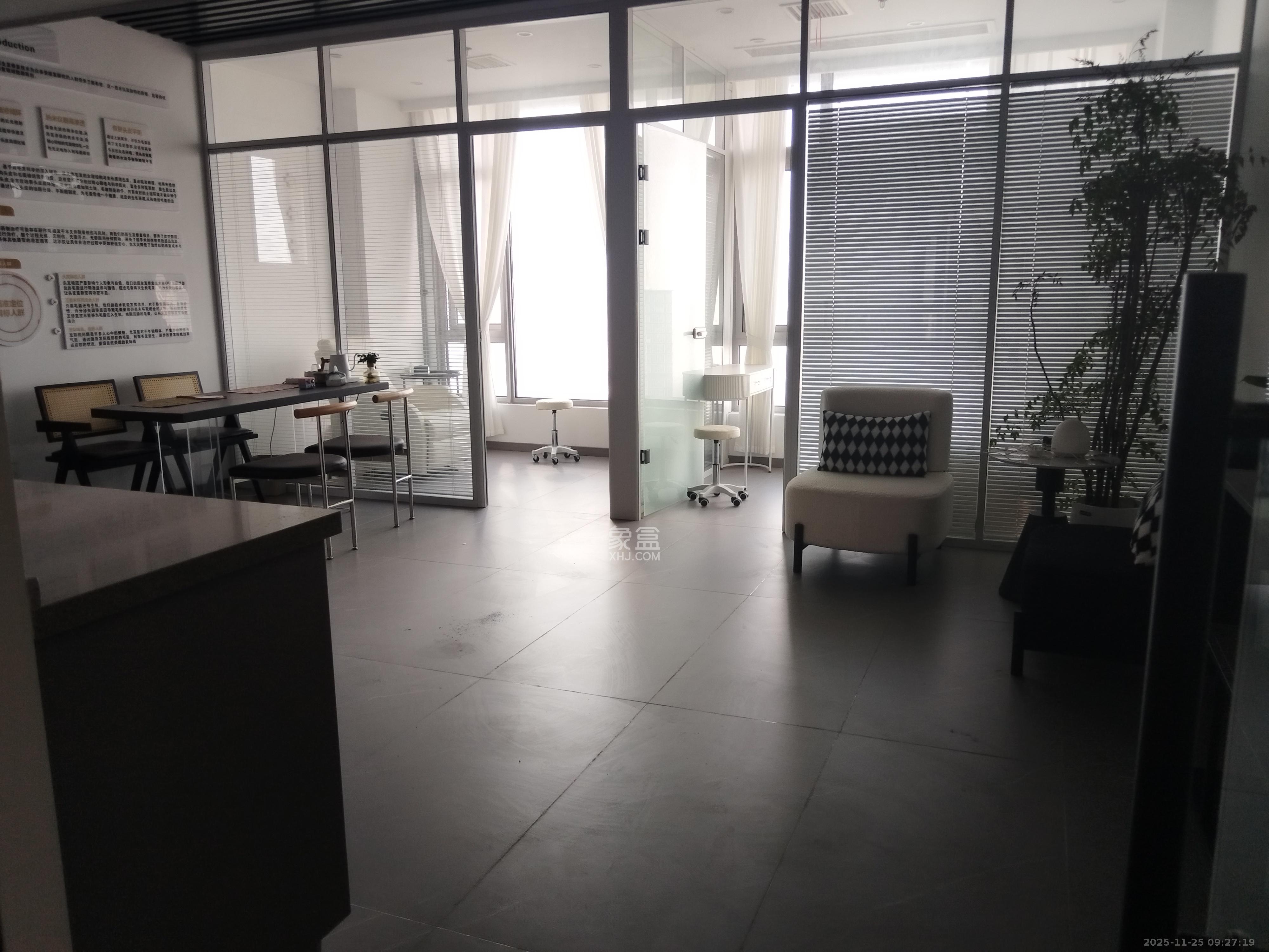 保利天禧EF区 1室0厅0卫 3100.0元/月 保利天禧EF区 1室0厅0卫 3100.0元/月室内图