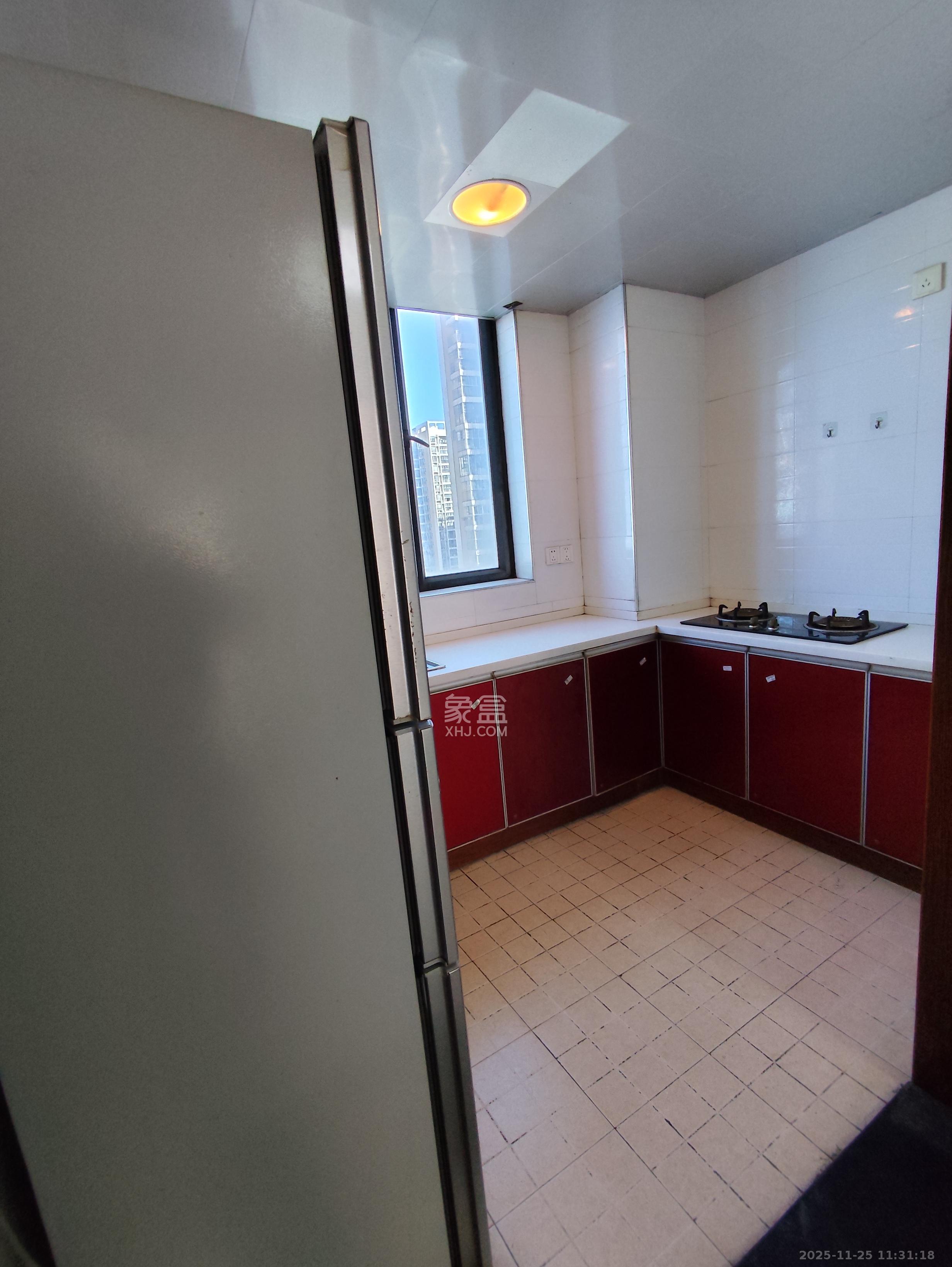 凯通国际城（凯通朝庭）  1室2厅1卫    2600.0元/月室内图