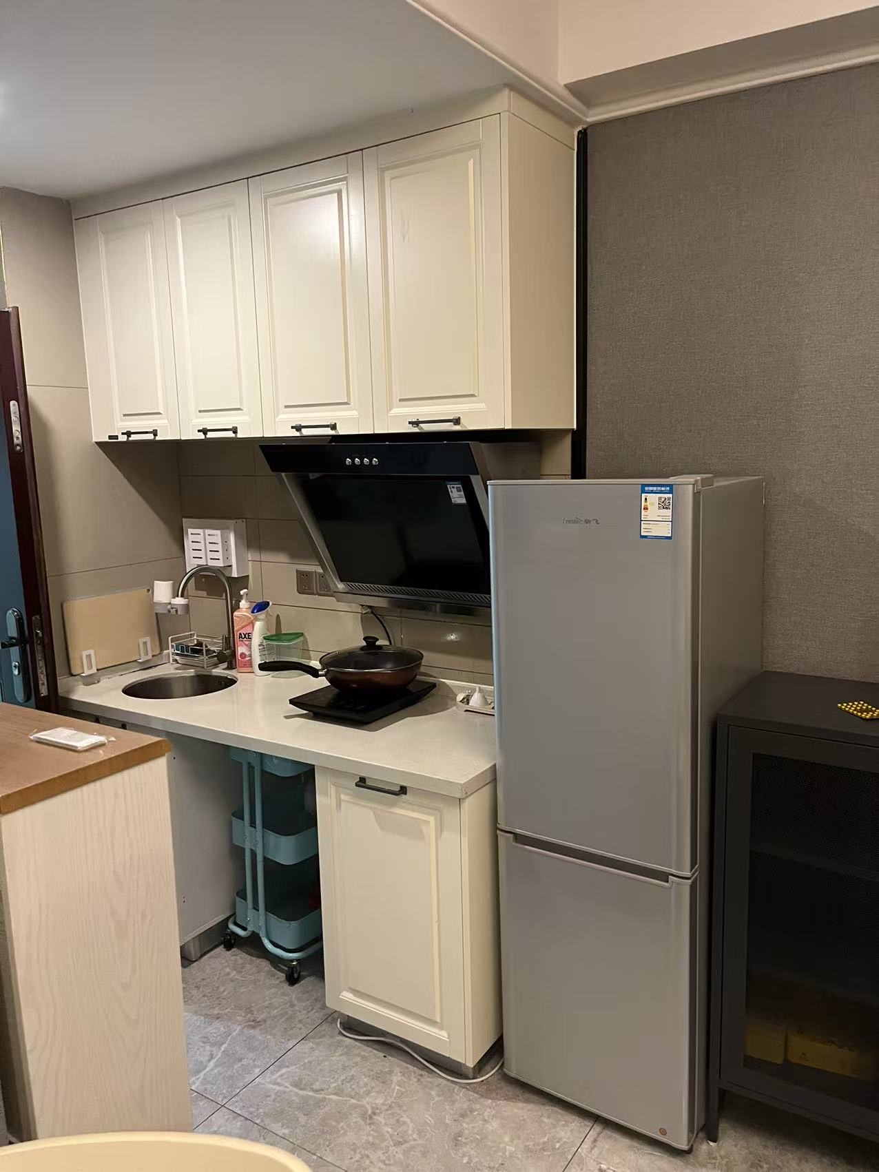 江岸公馆 1室1厅1卫 1800.0元/月 江岸公馆 1室1厅1卫 1800.0元/月室内图