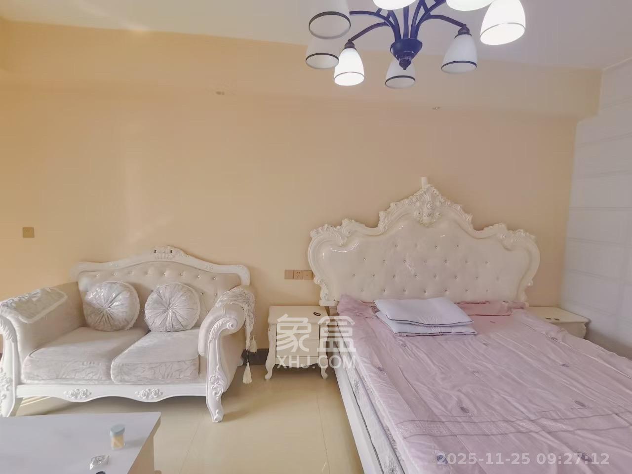 东塘瑞府  1室1厅1卫    1600.0元/月室内图