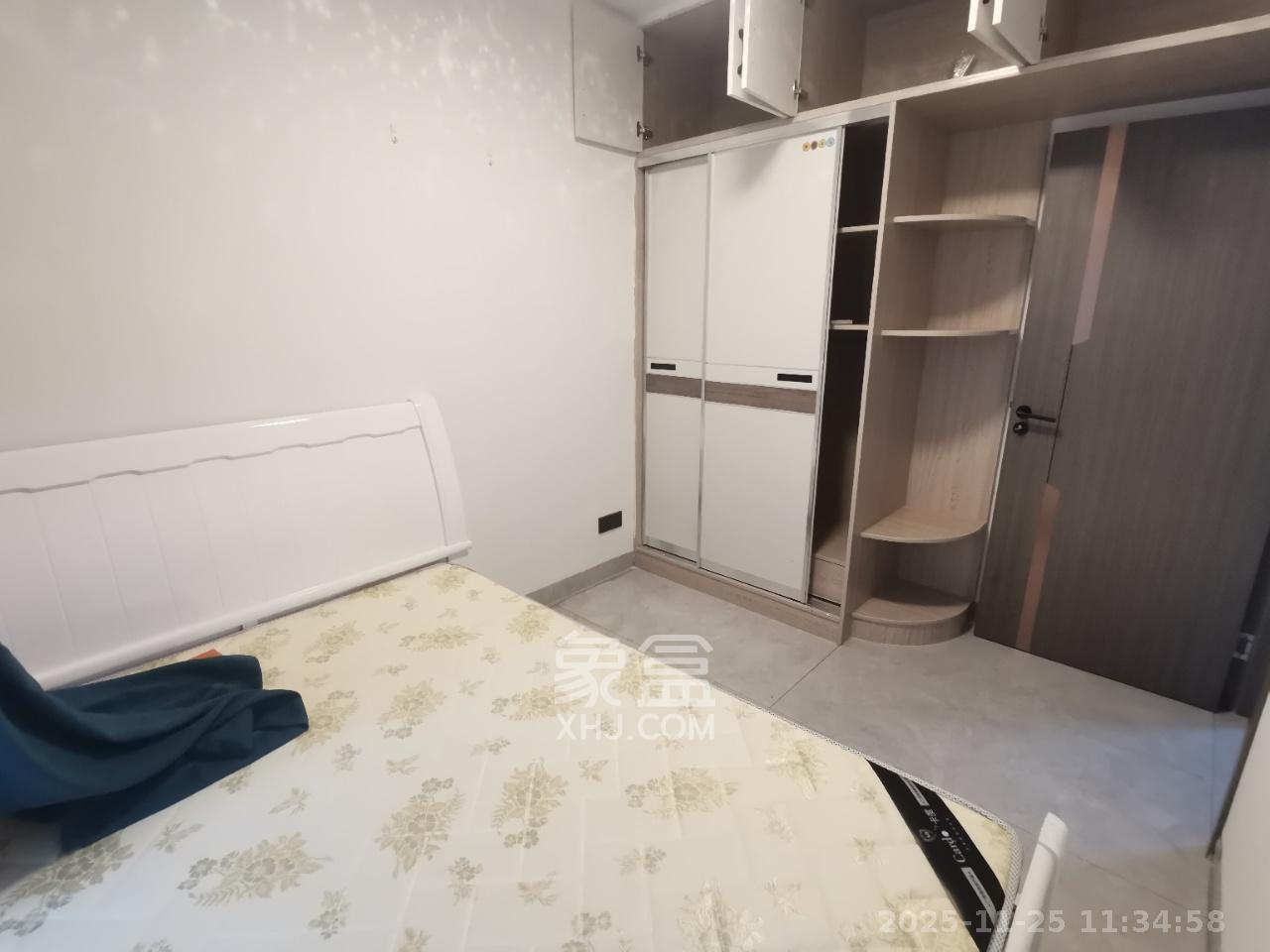 滨江君悦香邸 2室2厅1卫 2400.0元/月 滨江君悦香邸 2室2厅1卫 2400.0元/月室内图