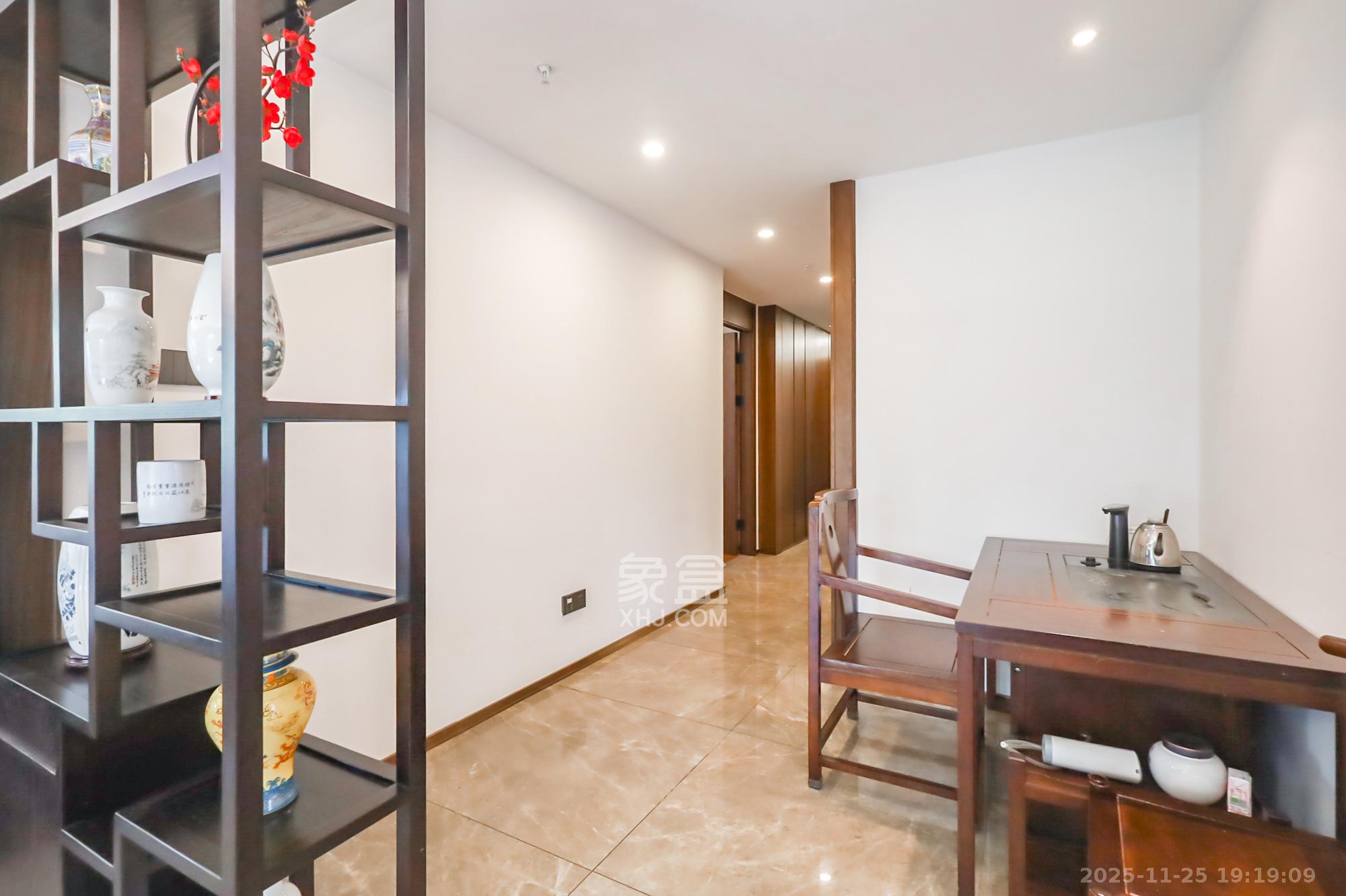 万科里金域国际  4室2厅2卫    318.0万其他