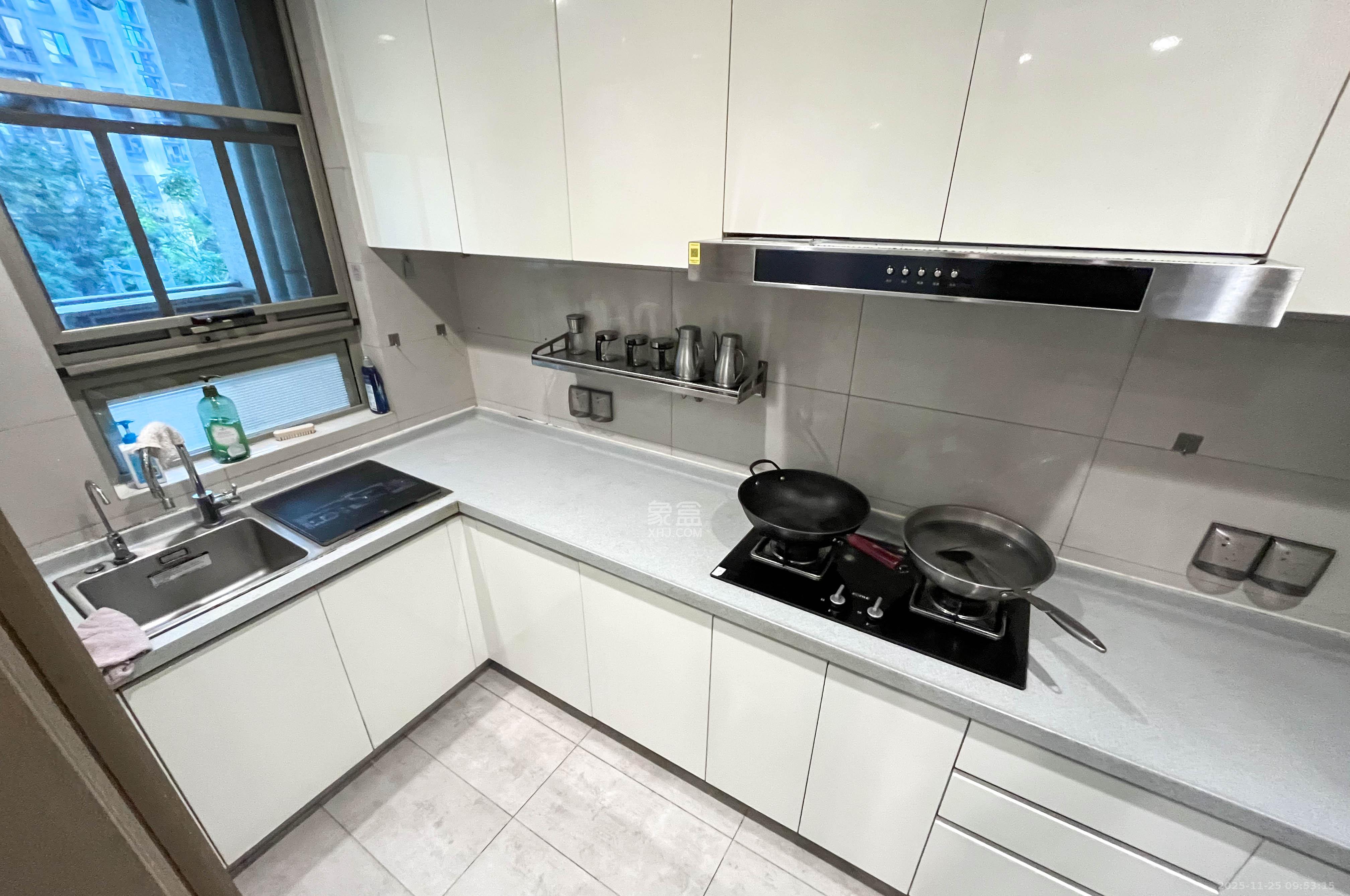 梅溪湖金茂湾 4室2厅2卫 188.0万 梅溪湖金茂湾 4室2厅2卫 188.0万厨房