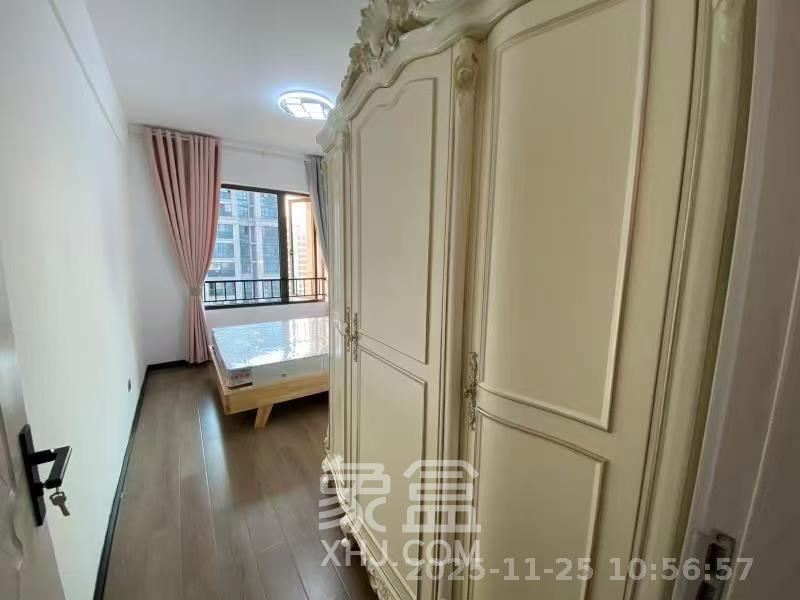 明昇壹城（明昇时代广场）一期  4室2厅2卫    4000.0元/月室内图