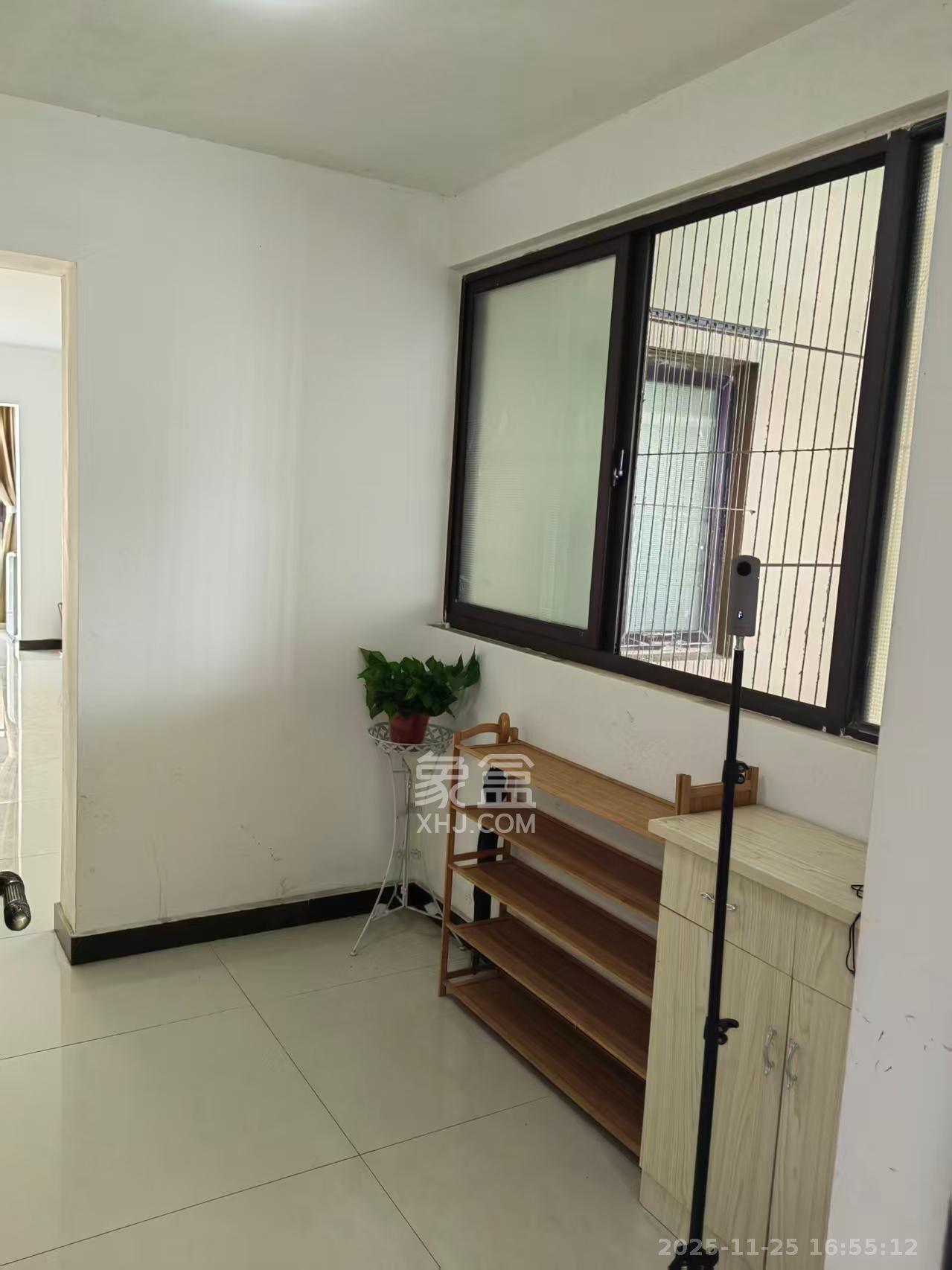 金科世界城  3室2厅1卫    1800.0元/月室内图