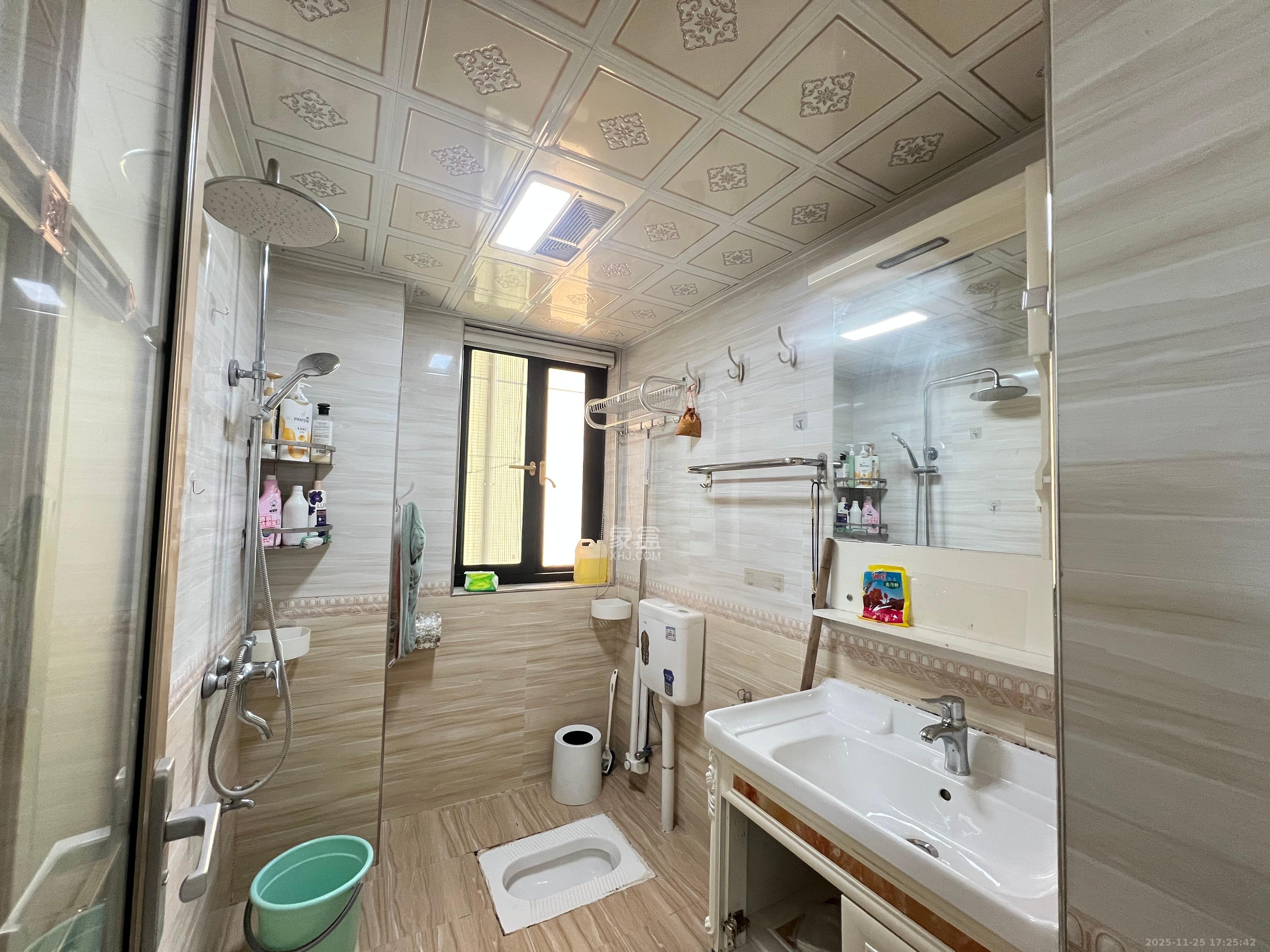 天元广场 3室2厅1卫 2200.0元/月 天元广场 3室2厅1卫 2200.0元/月室内图