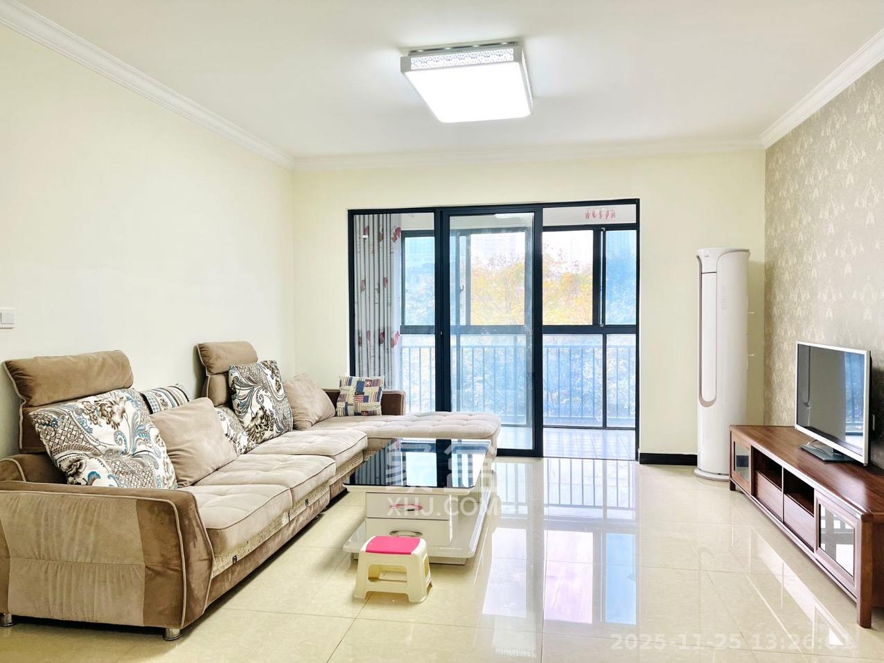 中南红领邦（红星嘉和苑）  2室1厅1卫    2000.0元/月室内图