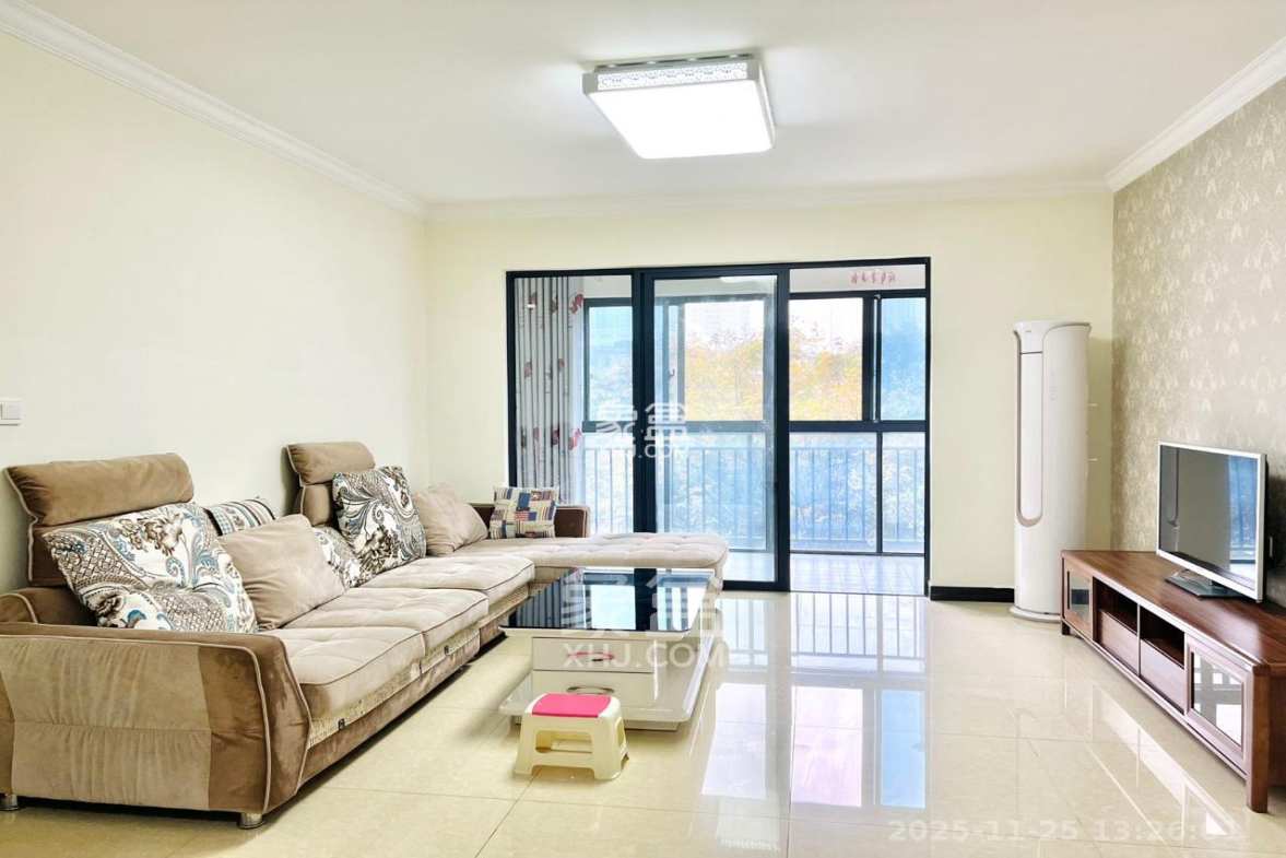 中南红领邦(红星嘉和苑) 2室1厅1卫 2000.0元/月 中南红领邦(红星嘉和苑) 2室1厅1卫 2000.0元/月室内图