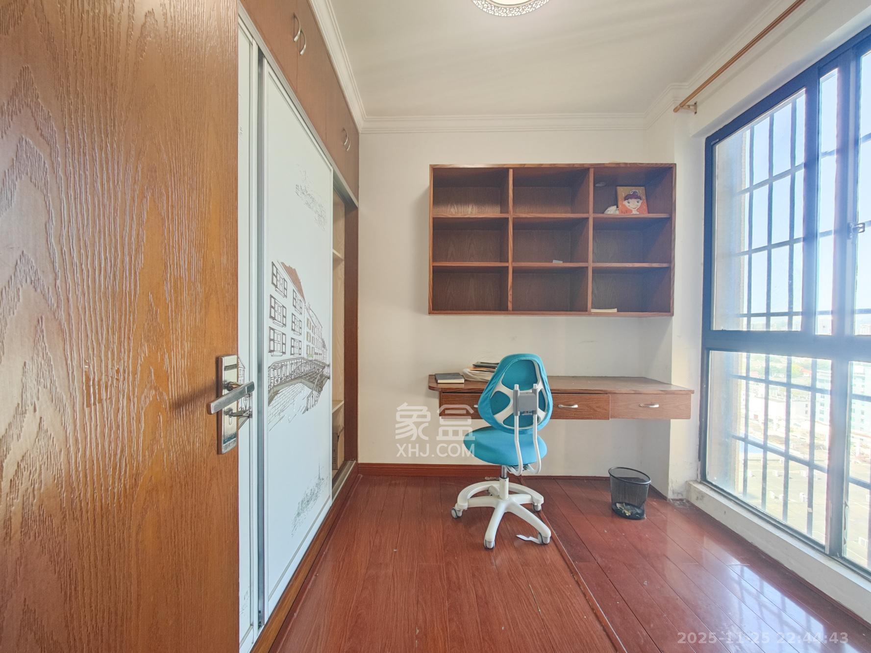 欧莱雅郡  4室2厅2卫    98.8万其他