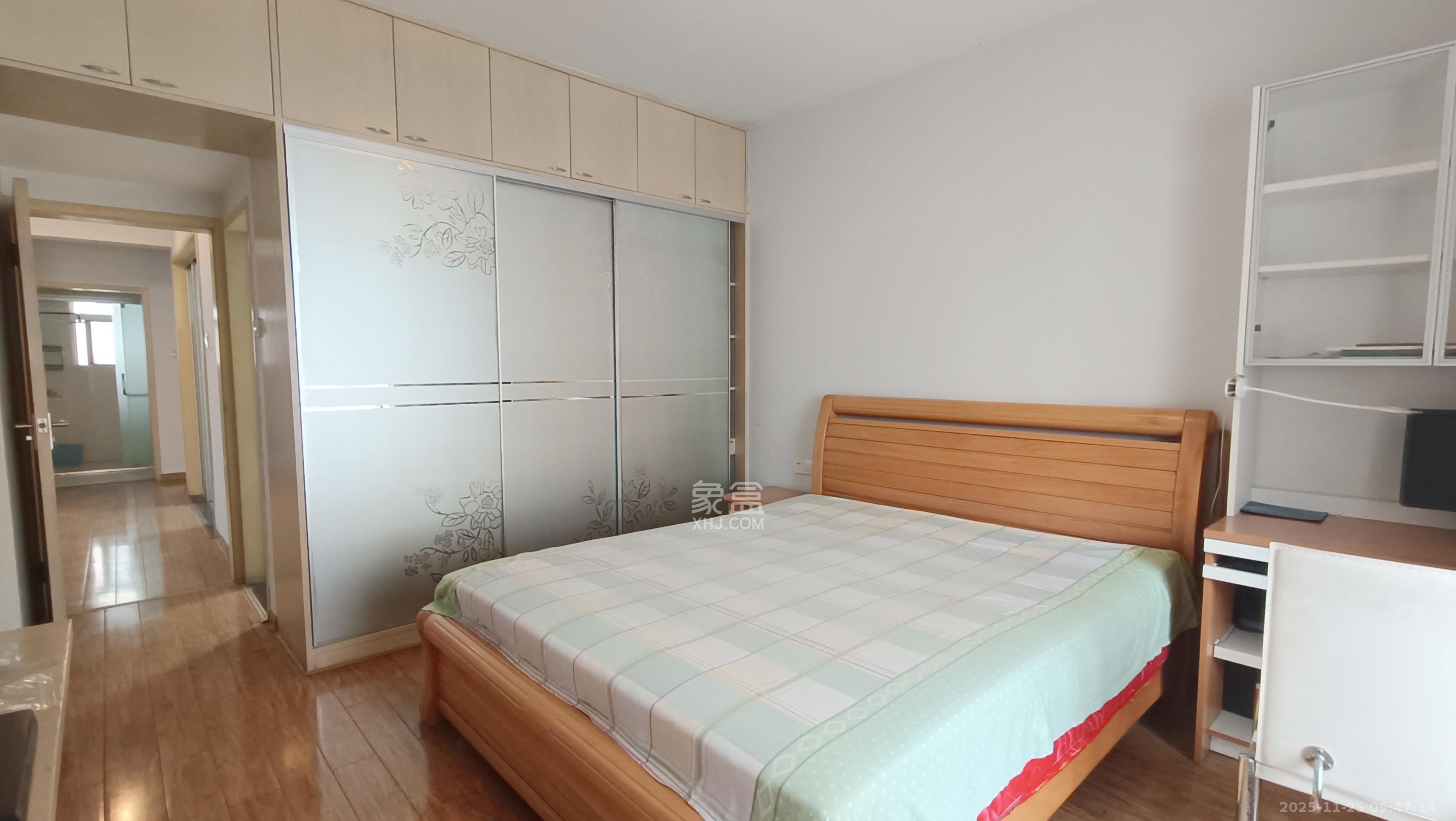 柠檬丽都  3室2厅2卫    2700.0元/月室内图