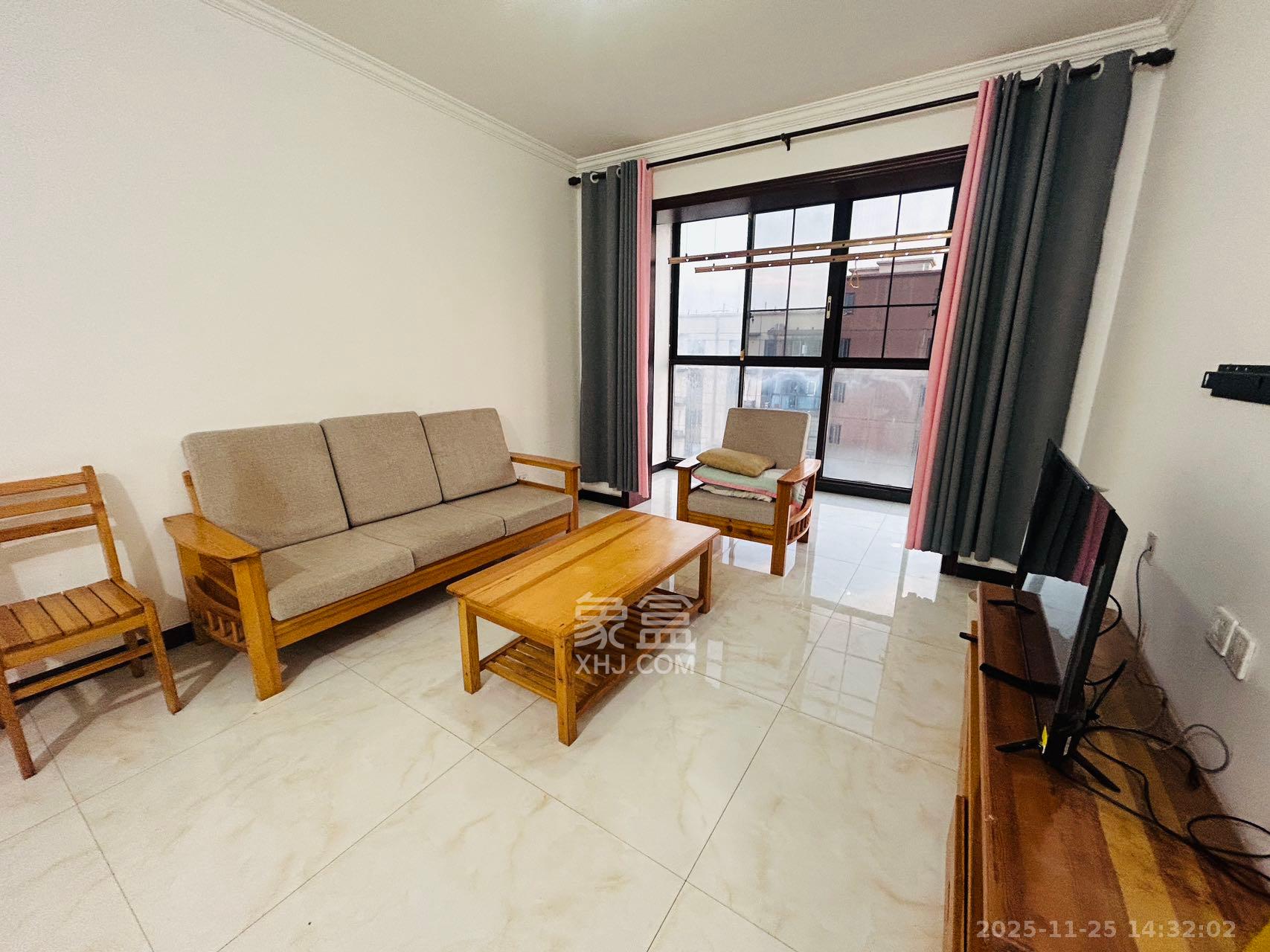 福泽园 2室2厅1卫 2100.0元/月 福泽园 2室2厅1卫 2100.0元/月室内图