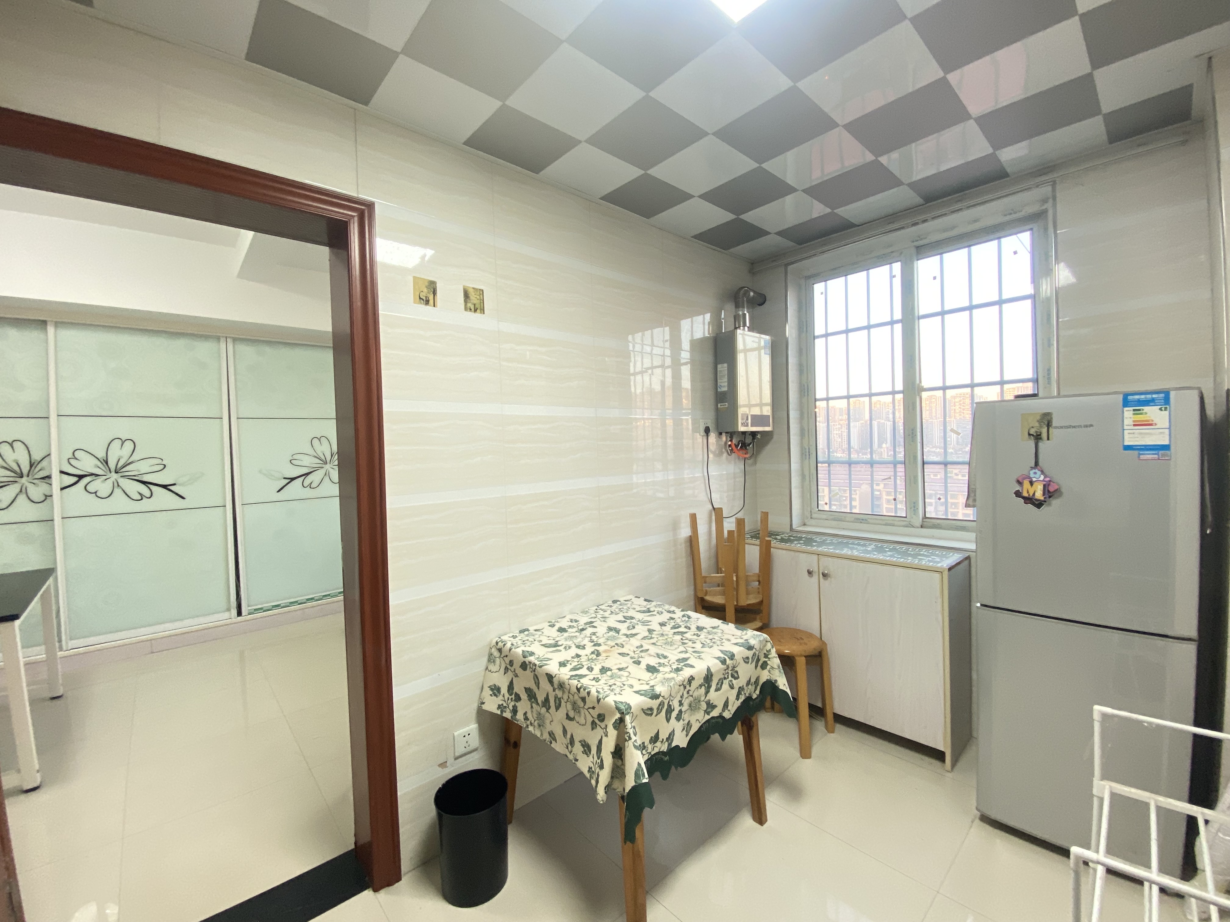 冠都现代城(冠都幸福彼岸) 1室0厅0卫 1000.0元/月 冠都现代城(冠都幸福彼岸) 1室0厅0卫 1000.0元/月室内图