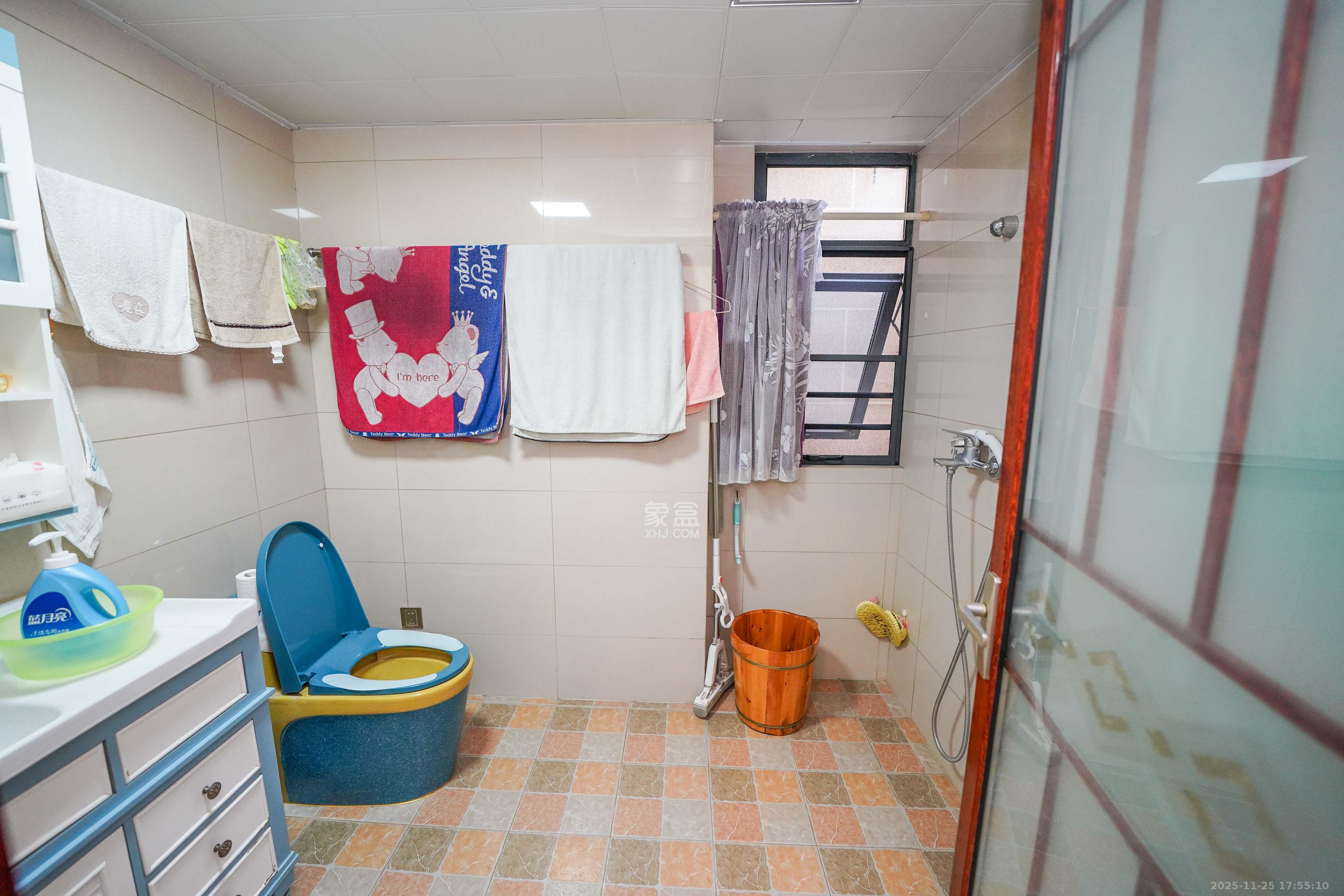 五矿万境蓝山 2室2厅1卫 68.0万 五矿万境蓝山 2室2厅1卫 68.0万卫生间