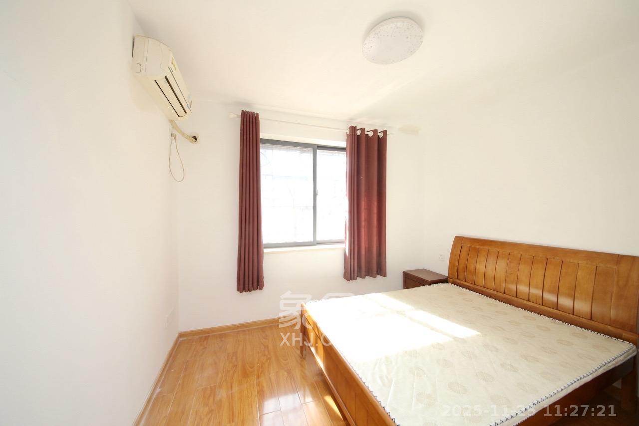 戥子桥散盘  1室1厅1卫    2300.0元/月室内图