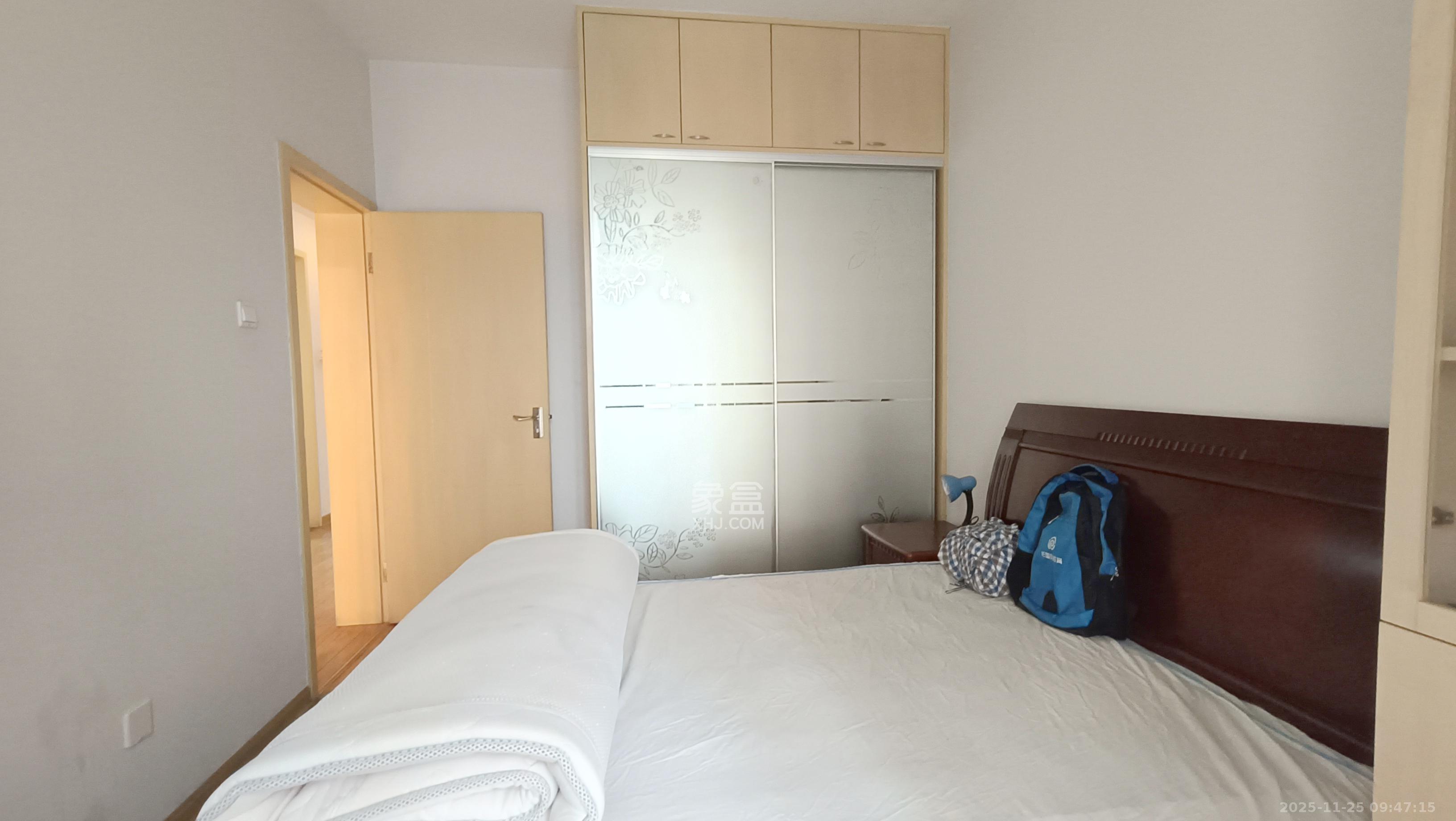 柠檬丽都  3室2厅2卫    2700.0元/月室内图