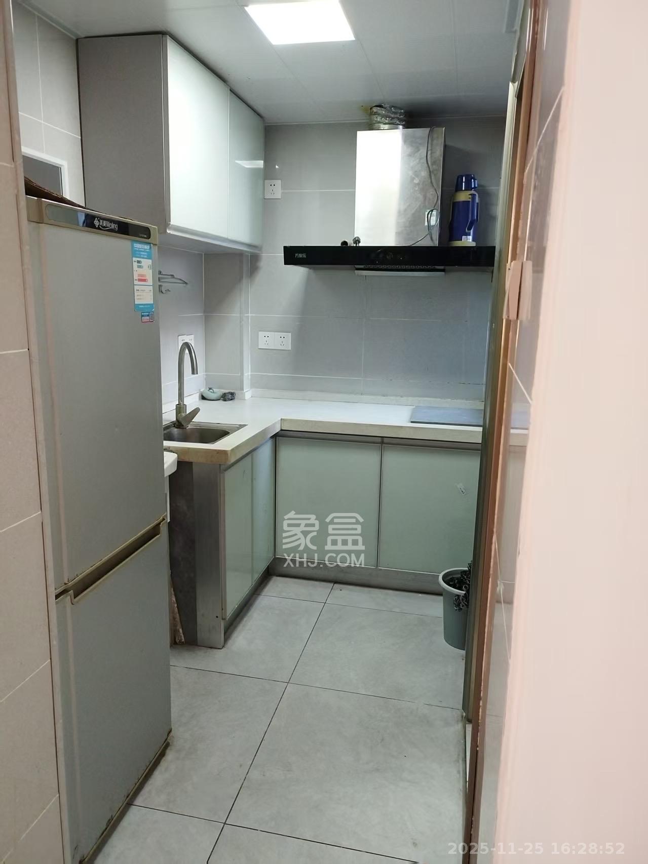 火星一片  2室1厅1卫    1400.0元/月室内图