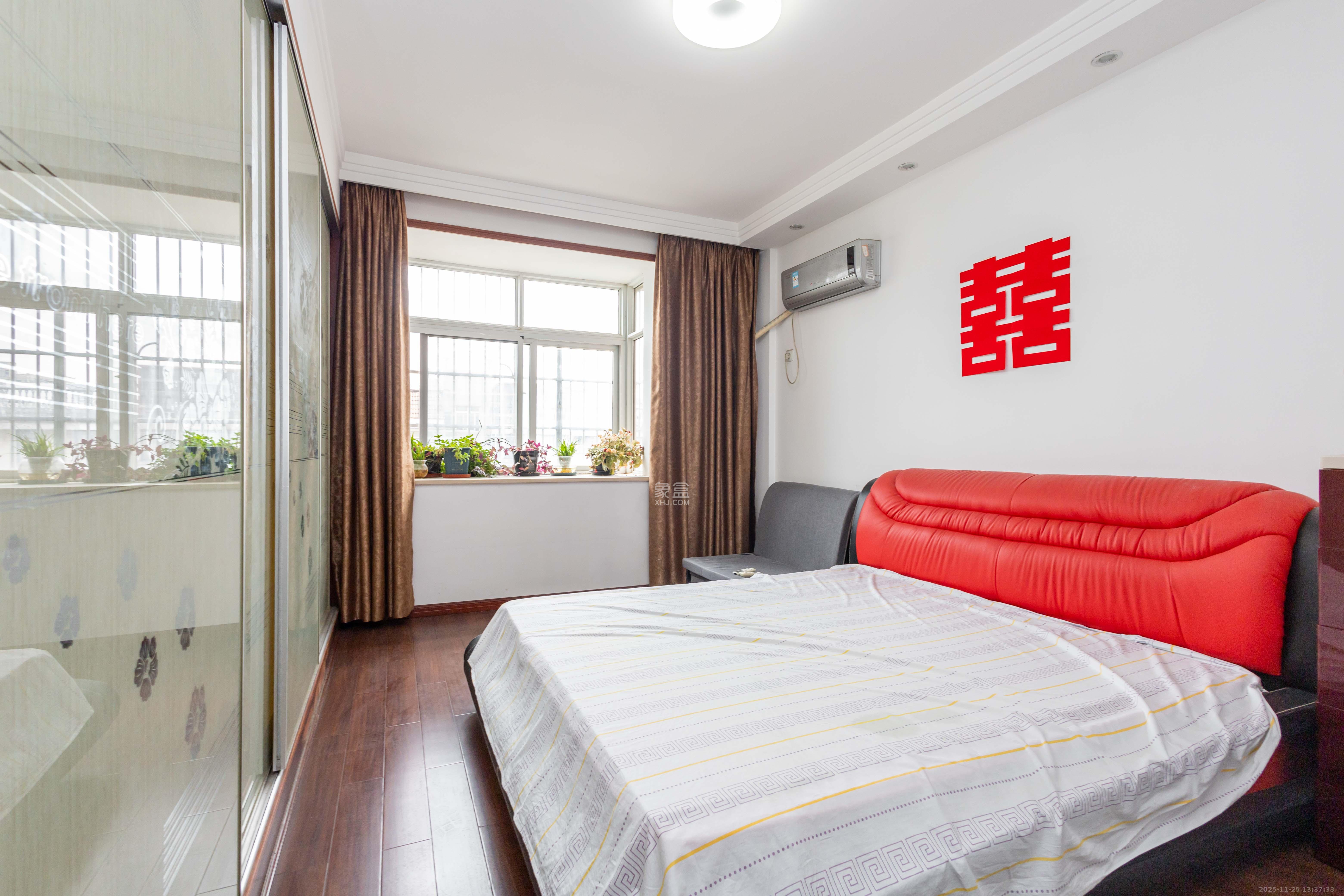 星城国际 3室2厅2卫 63.0万 星城国际 3室2厅2卫 63.0万卧室