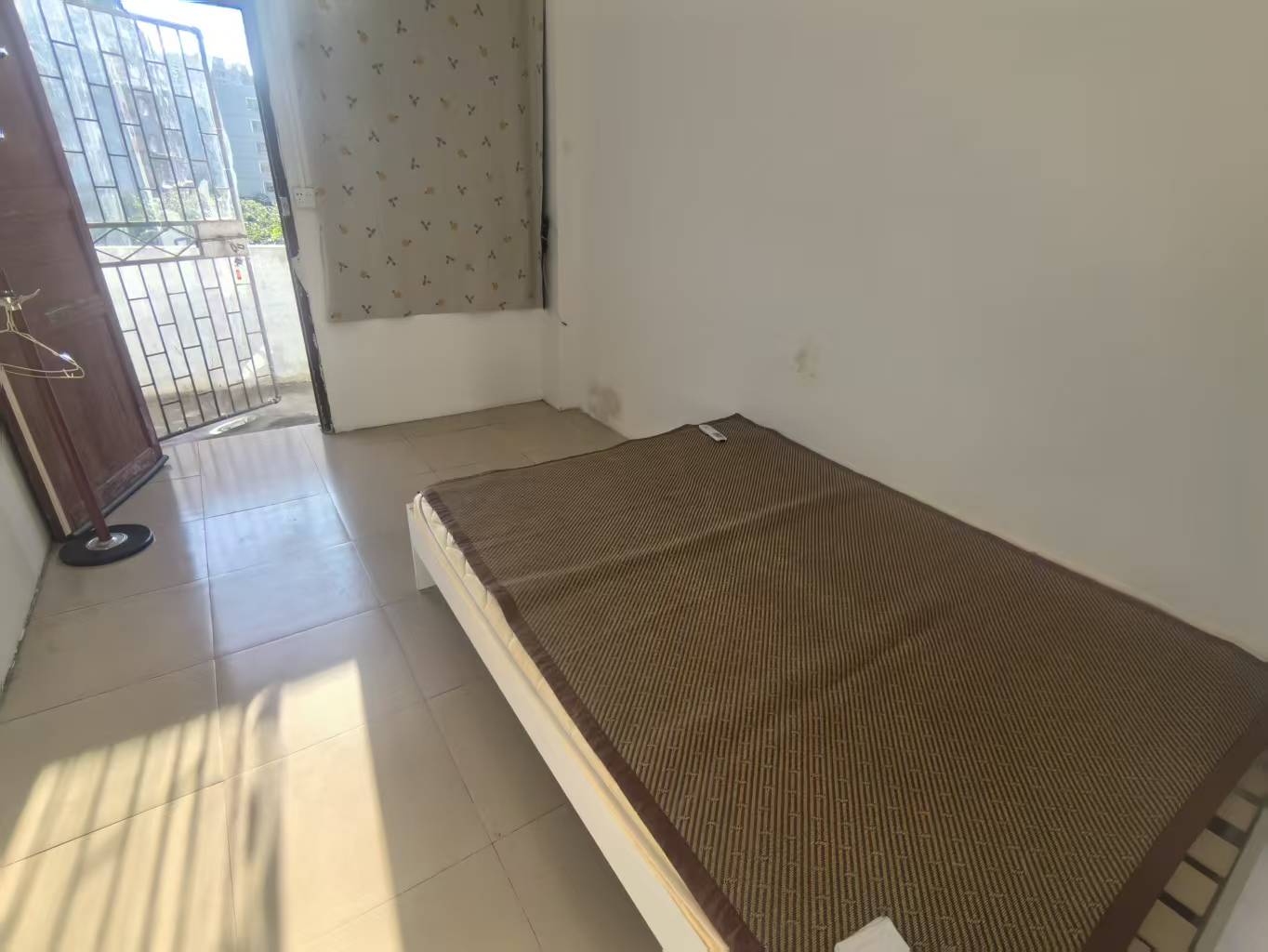 海湾公司宿舍  1室0厅1卫    600.0元/月室内图