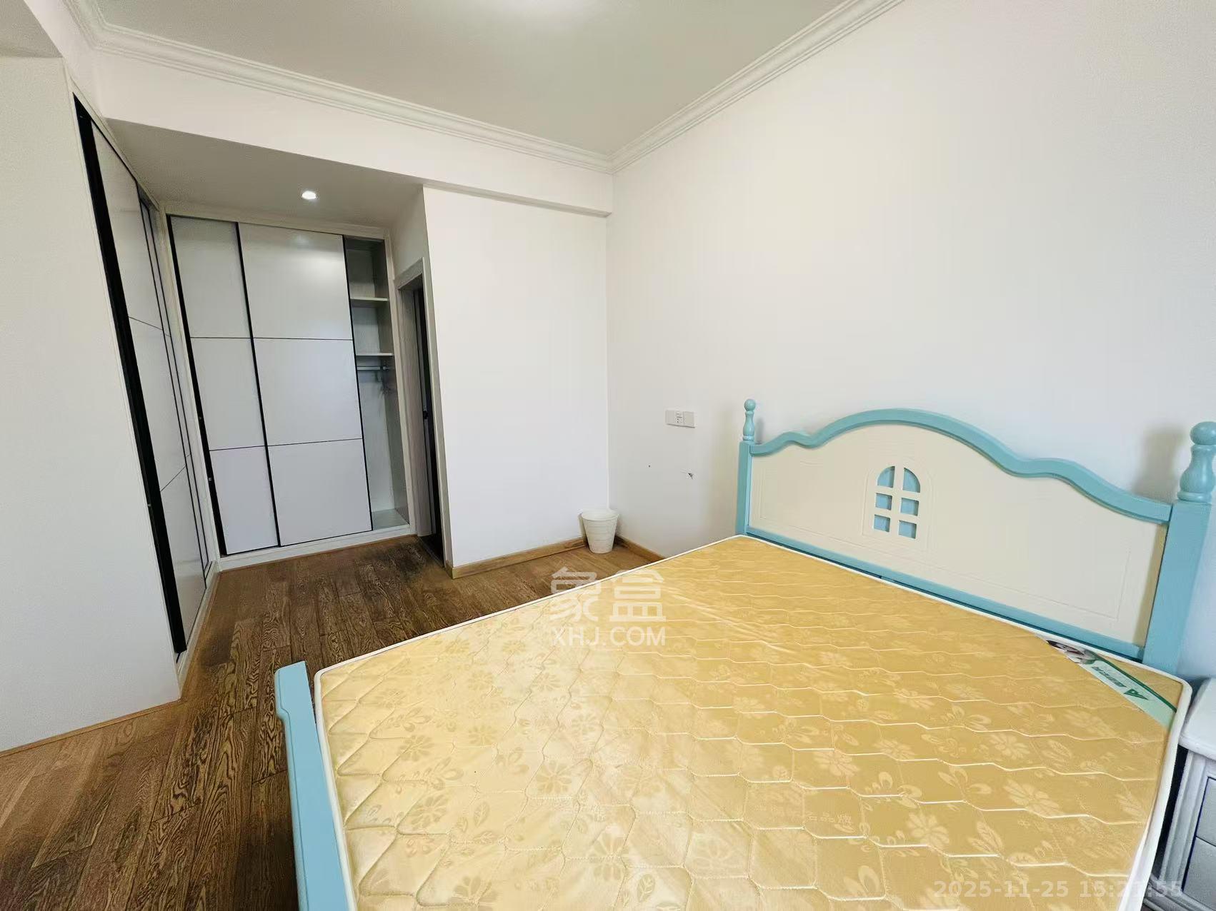 金地格林公馆 3室2厅2卫 3300.0元/月 金地格林公馆 3室2厅2卫 3300.0元/月室内图