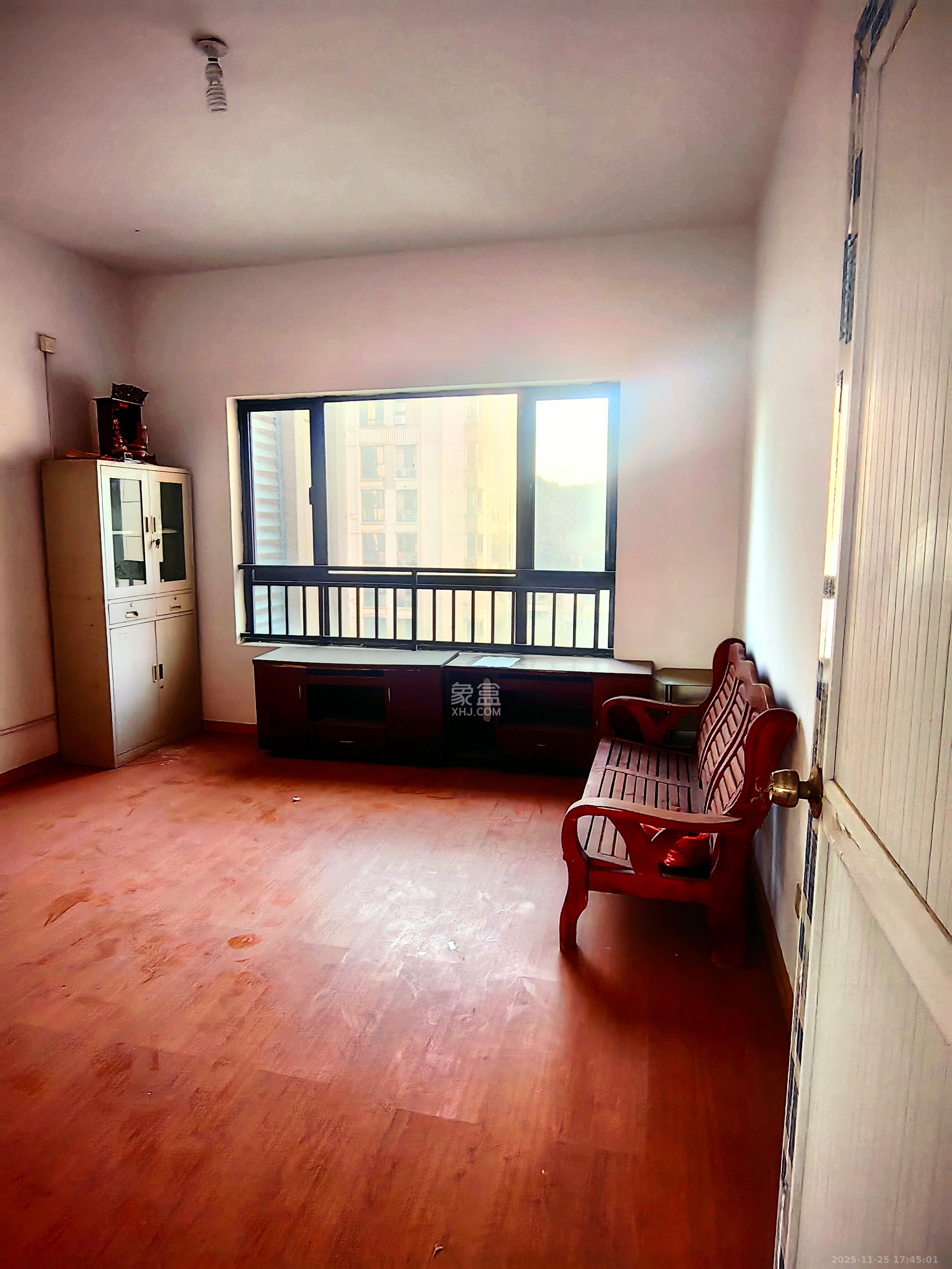 中海梅溪湖壹号 3室2厅1卫 1000.0元/月 中海梅溪湖壹号 3室2厅1卫 1000.0元/月室内图