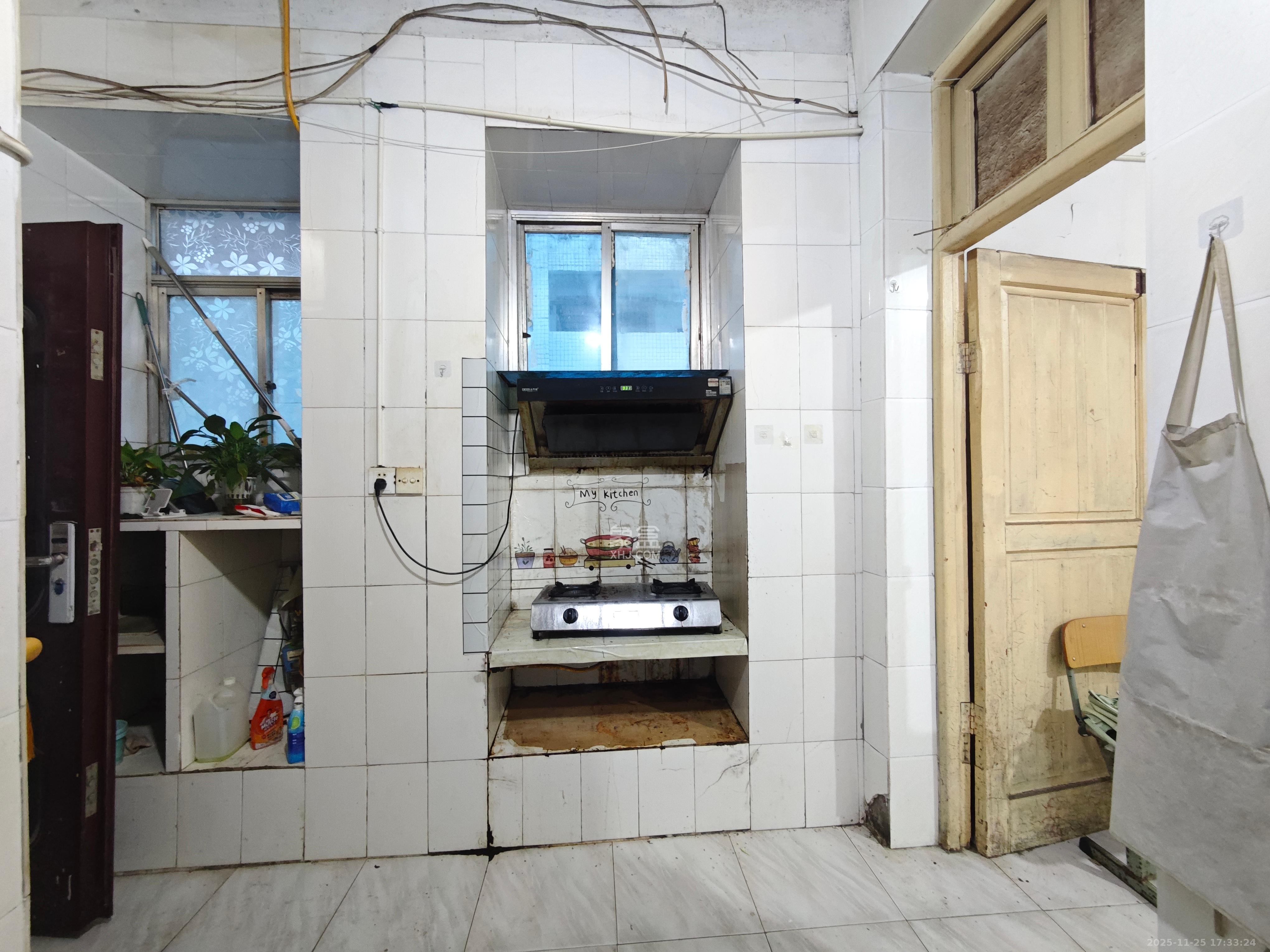 稻谷仓散盘  1室1厅1卫    1400.0元/月室内图