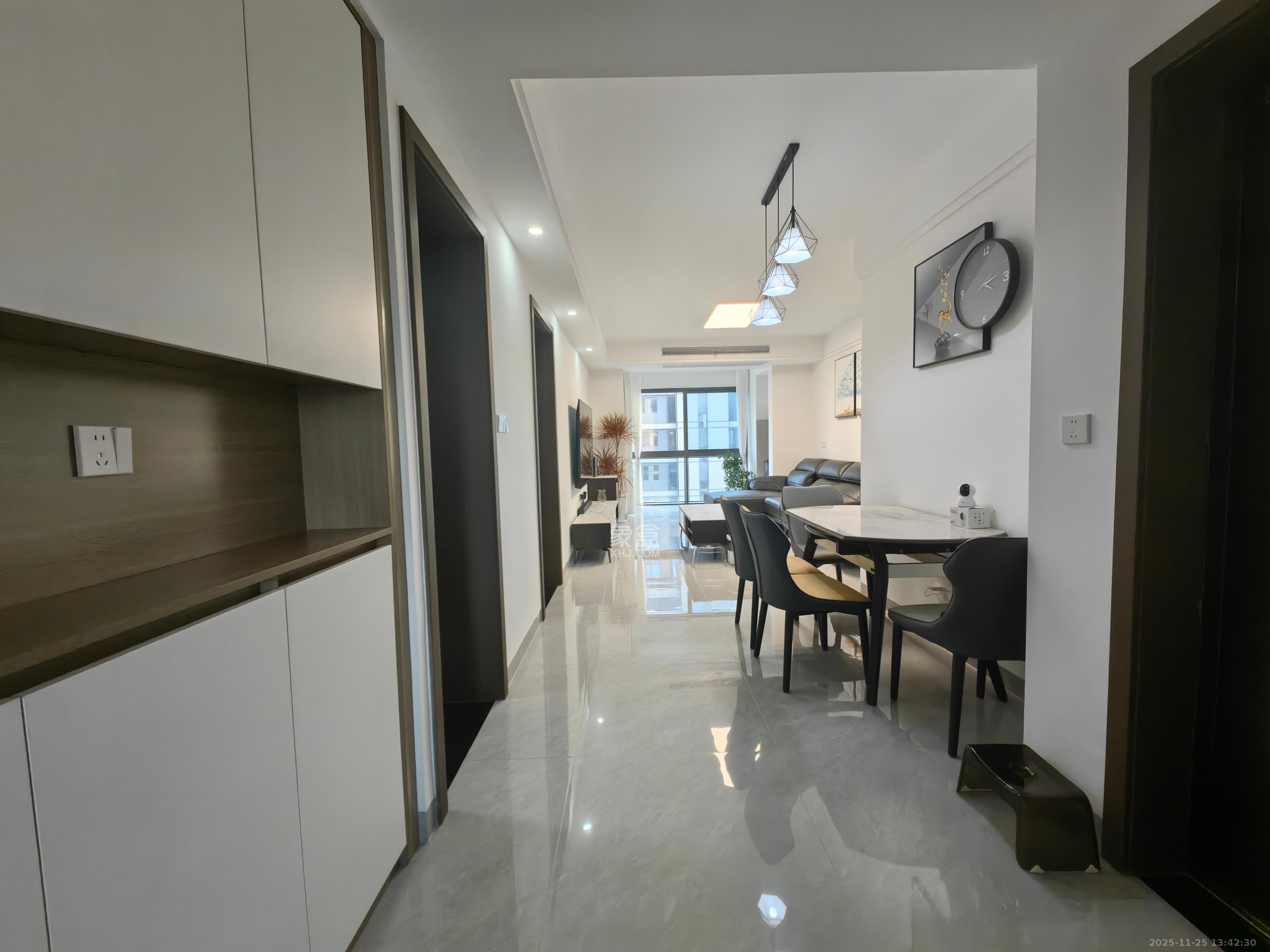 光大云启  3室2厅2卫    89.0万客厅