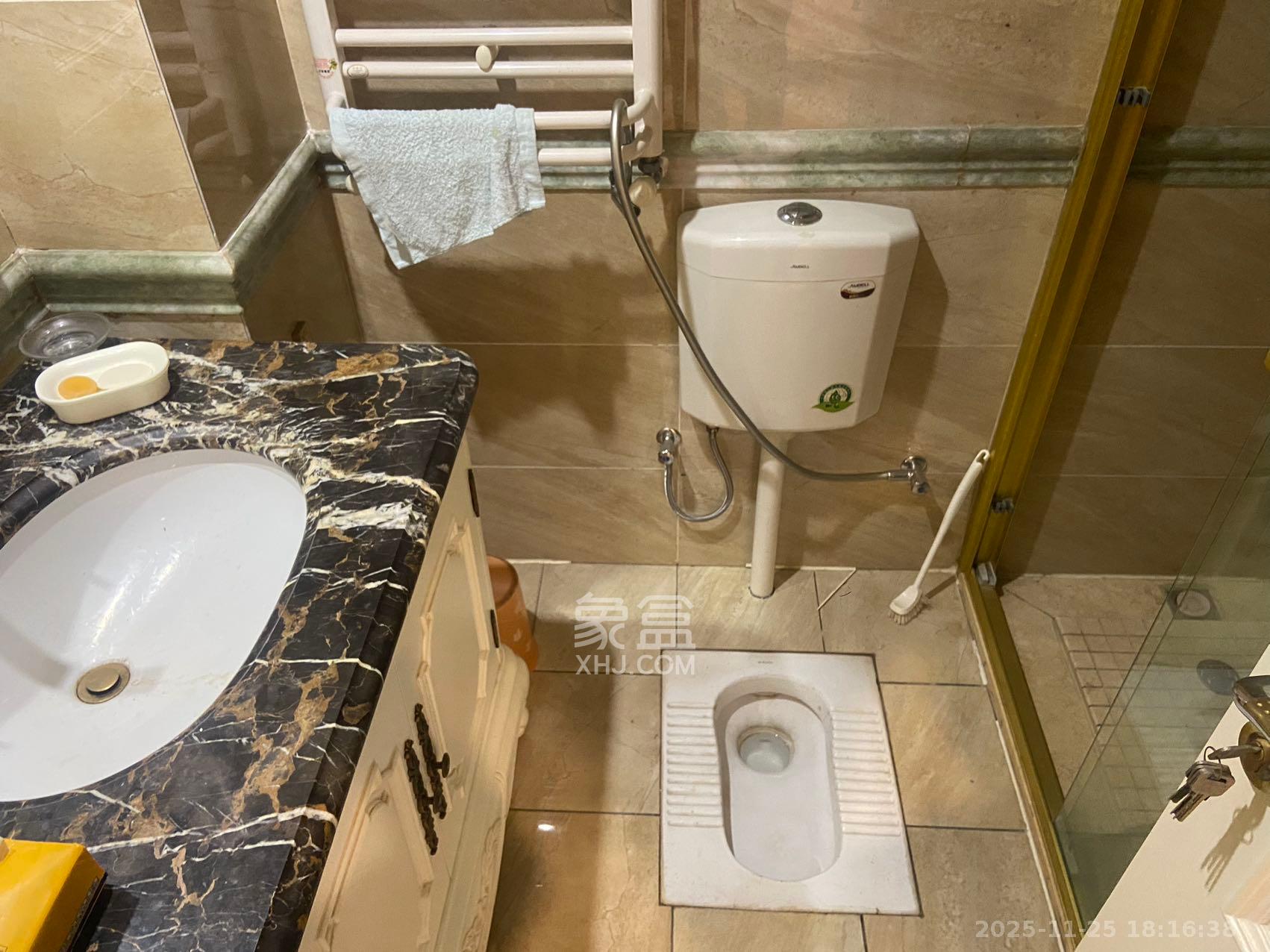 藏珑湖上国际花园  5室2厅3卫    10000.0元/月室内图