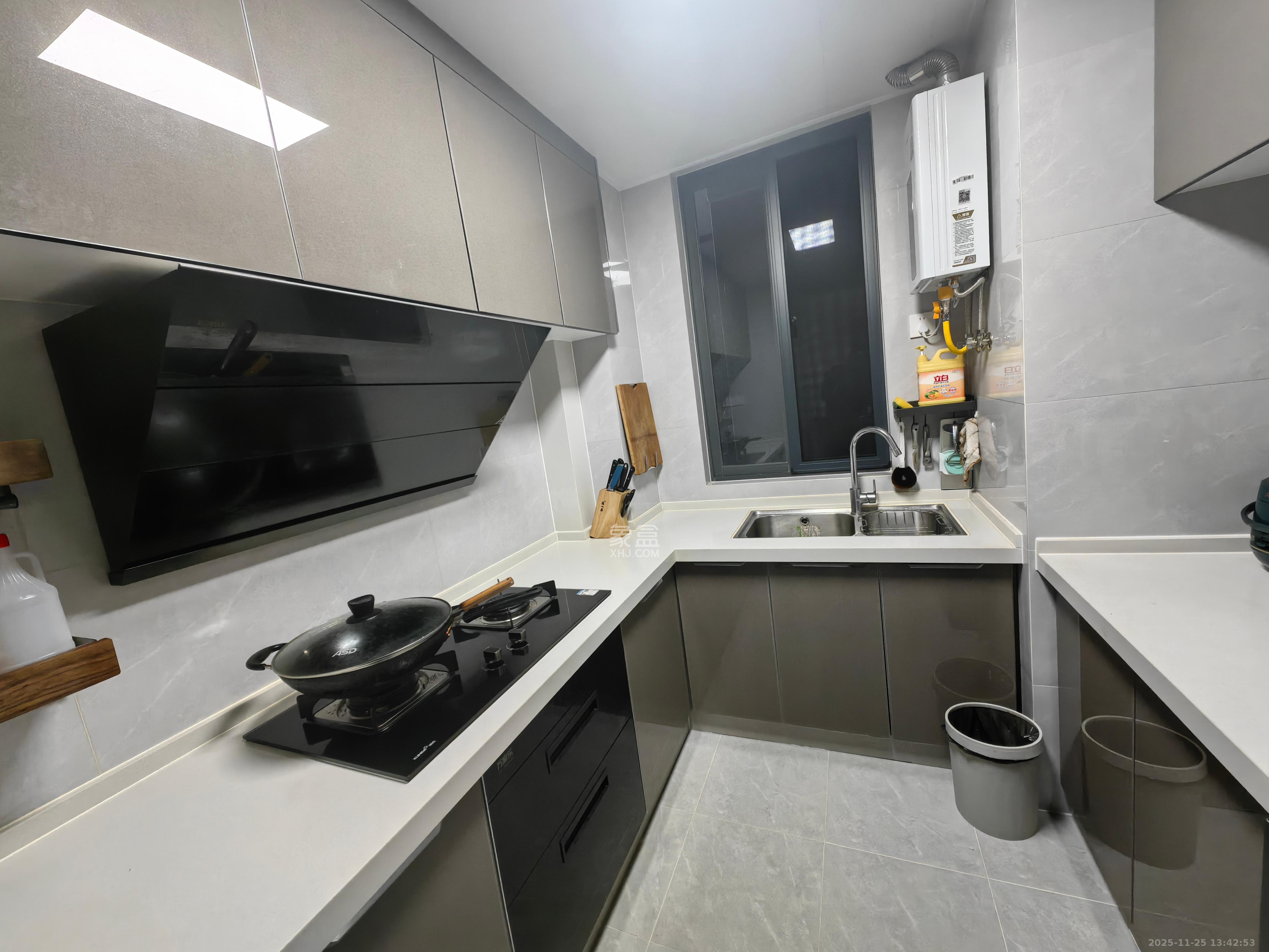 光大云启  3室2厅2卫    89.0万厨房