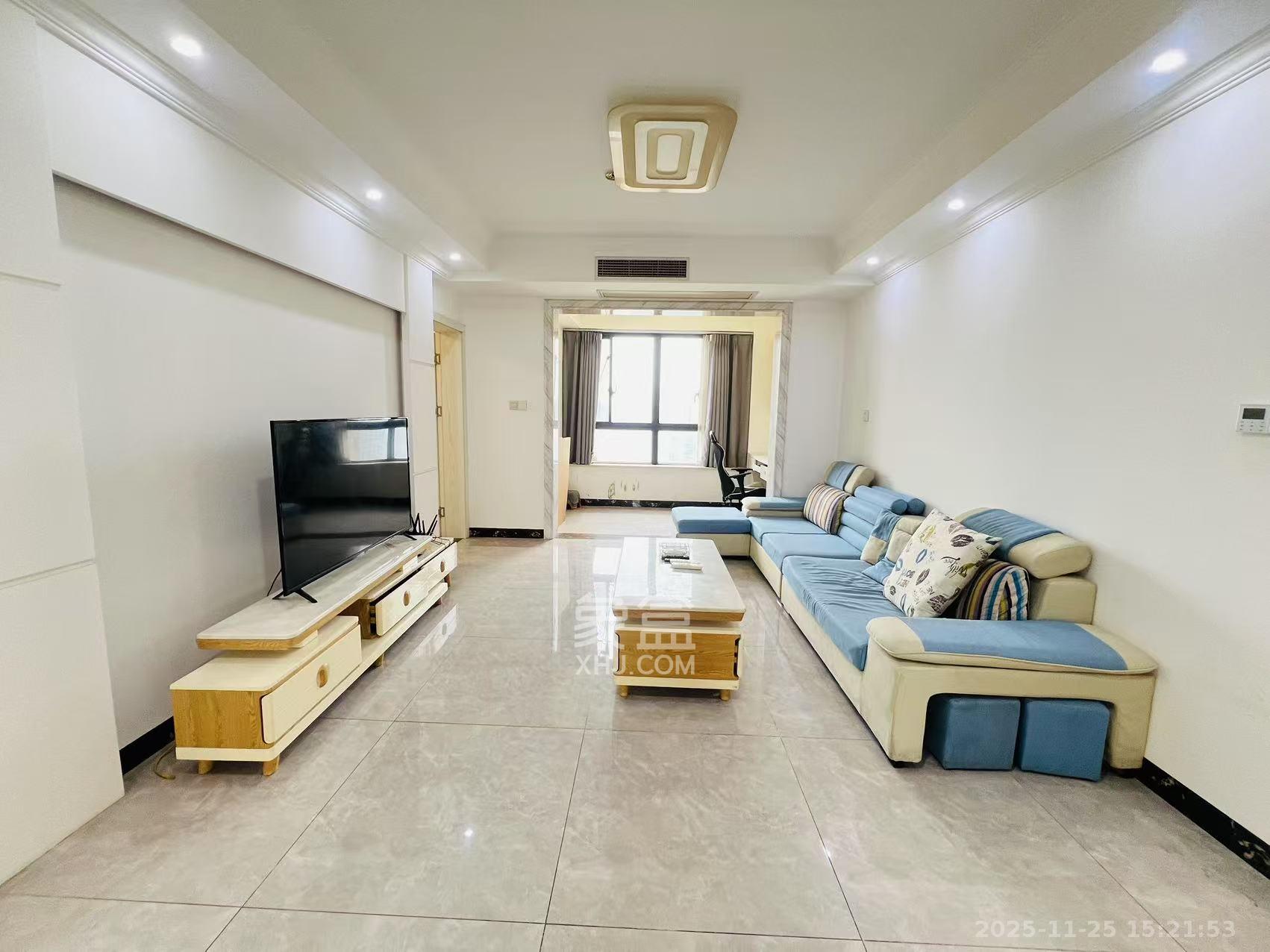 金地格林公馆 3室2厅2卫 3300.0元/月 金地格林公馆 3室2厅2卫 3300.0元/月室内图