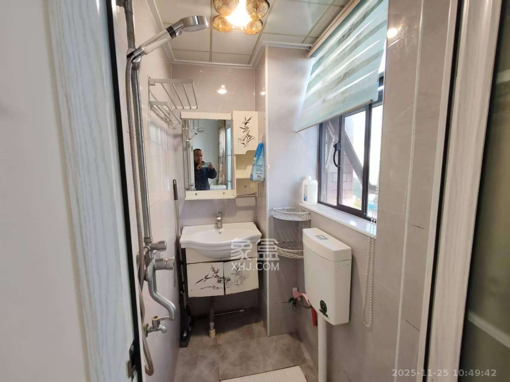 康桥长郡 1室1厅1卫 1300.0元/月 康桥长郡 1室1厅1卫 1300.0元/月室内图