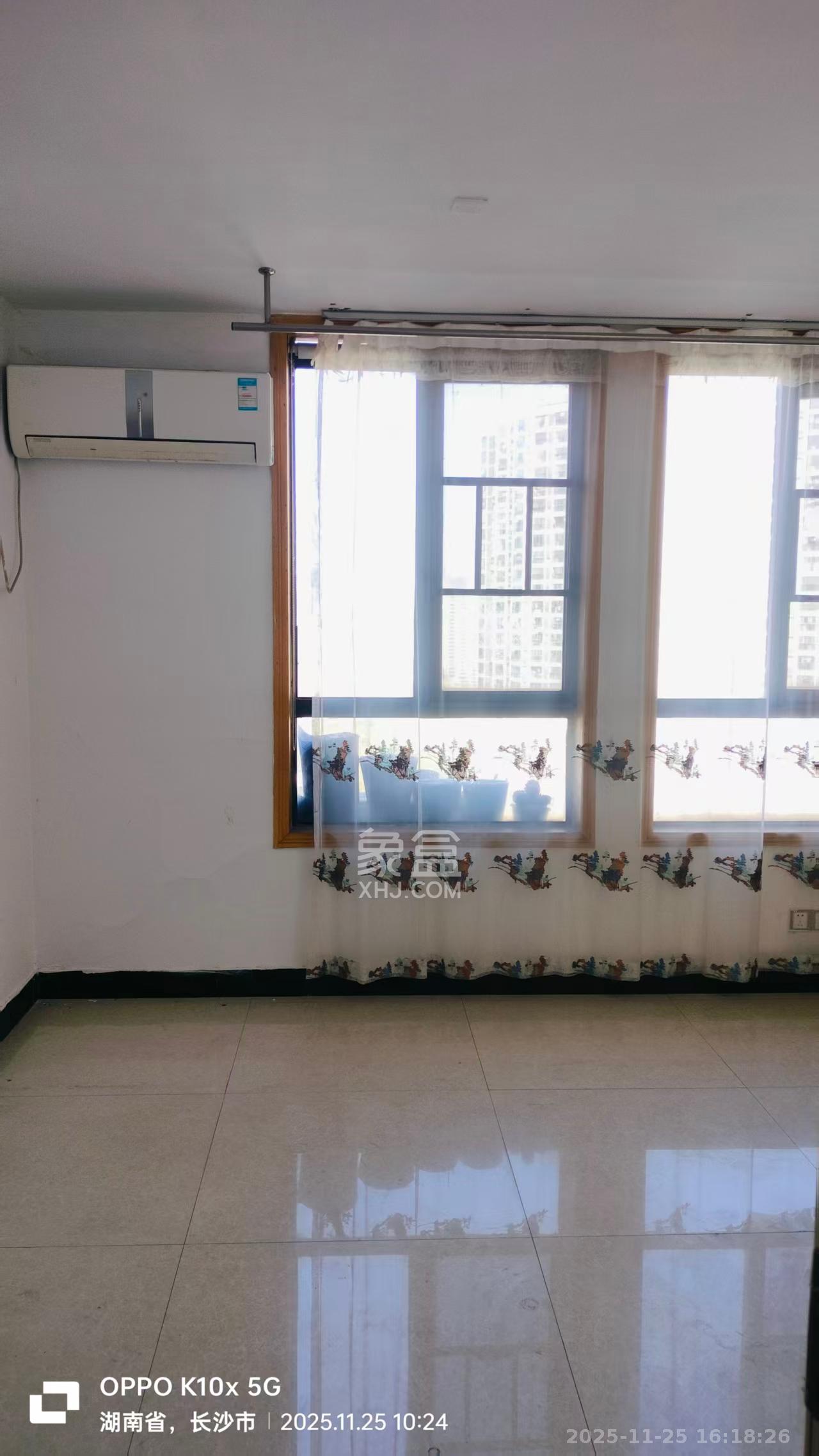 融圣国际 3室1厅1卫 2100.0元/月 融圣国际 3室1厅1卫 2100.0元/月室内图