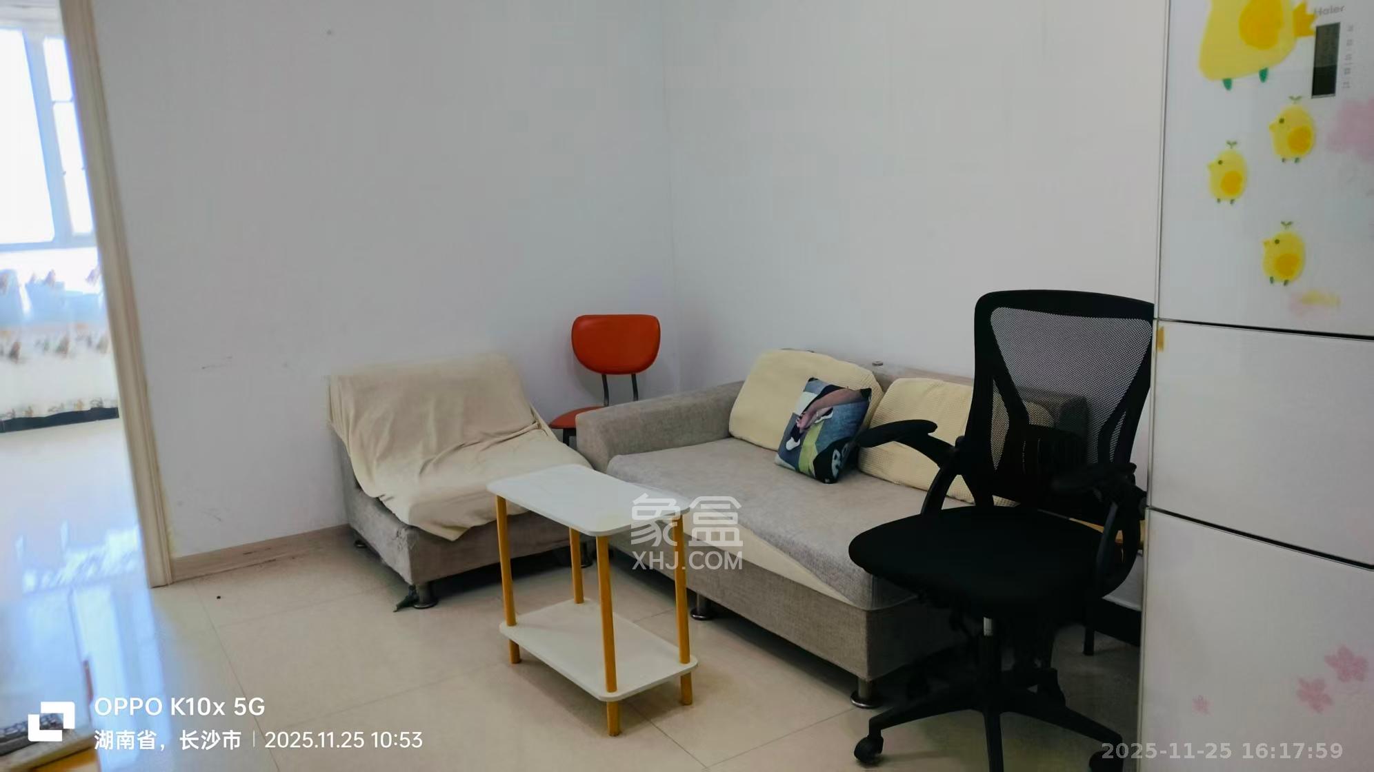 融圣国际 3室1厅1卫 2100.0元/月 融圣国际 3室1厅1卫 2100.0元/月室内图