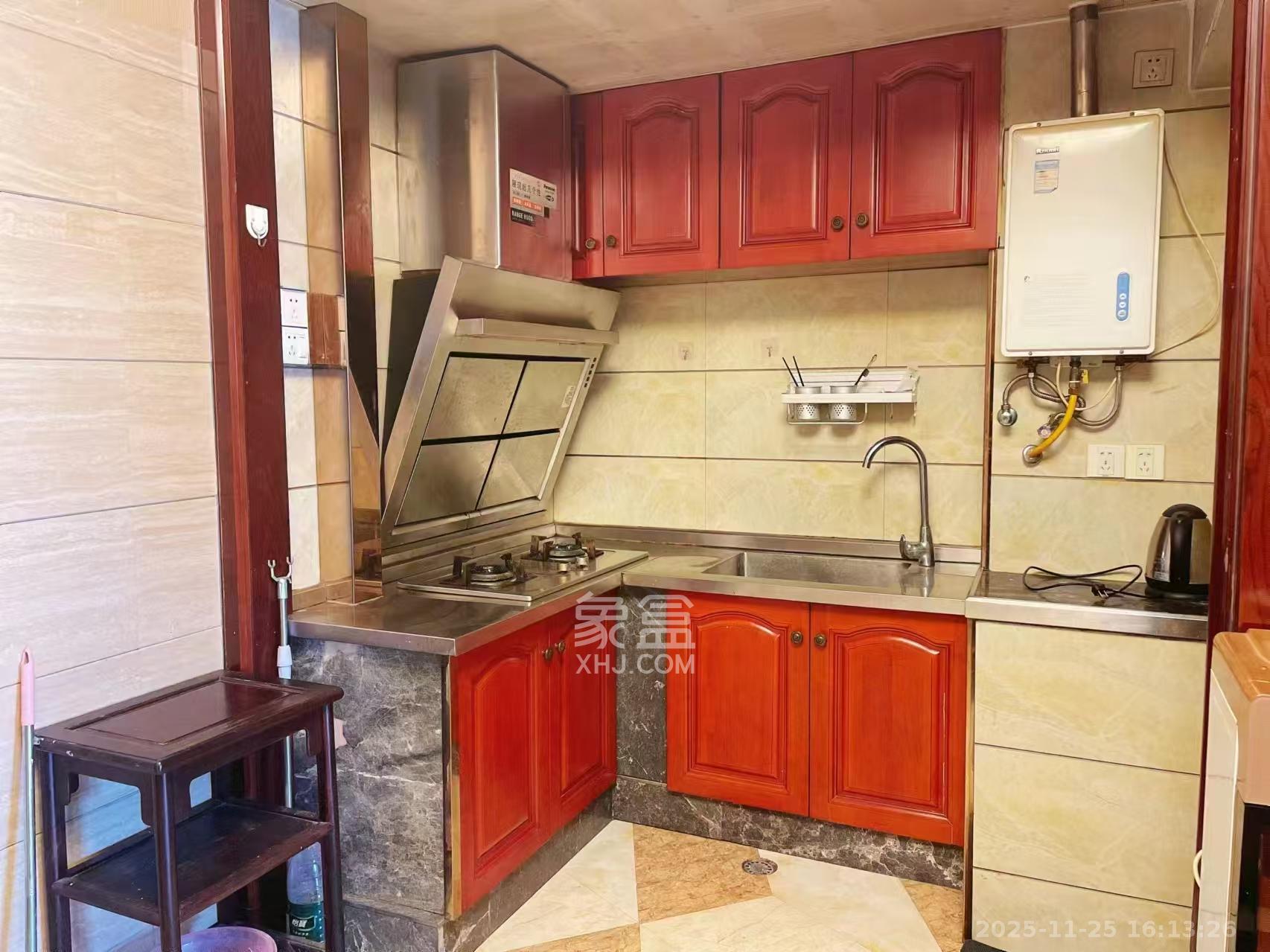 兰卡威国际 1室1厅1卫 1500.0元/月 兰卡威国际 1室1厅1卫 1500.0元/月室内图