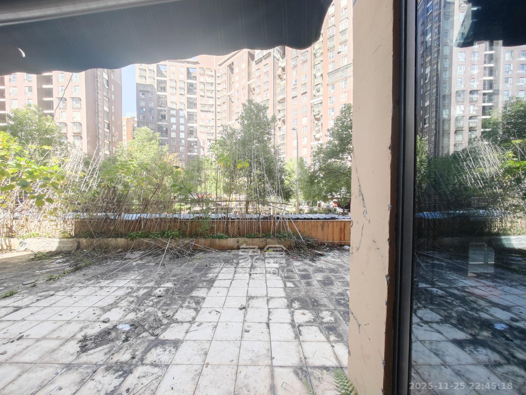 中天瑞景 5室2厅2卫 148.0万 中天瑞景 5室2厅2卫 148.0万阳台