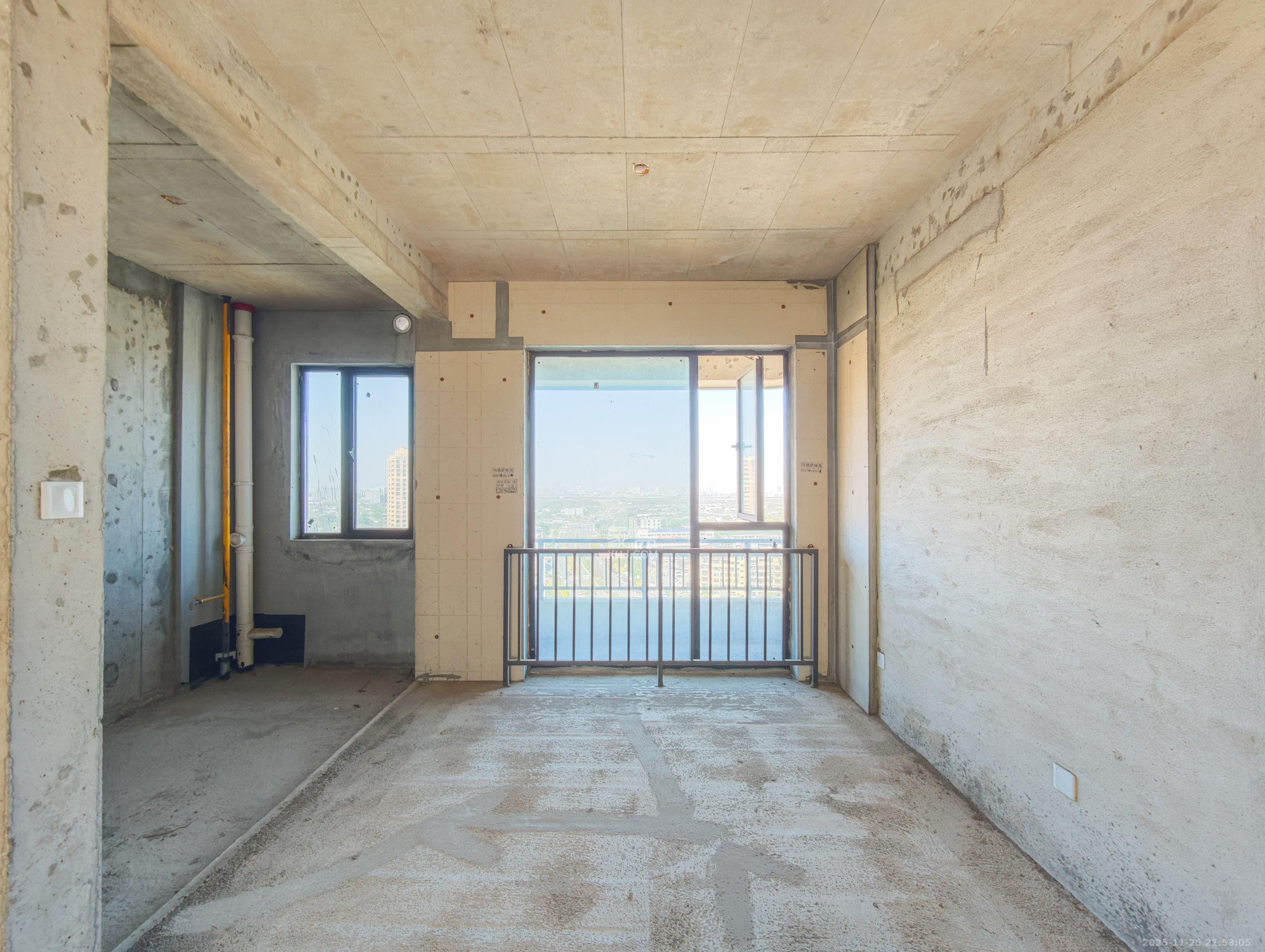 会展三润城 4室2厅2卫 95.0万 会展三润城 4室2厅2卫 95.0万其他