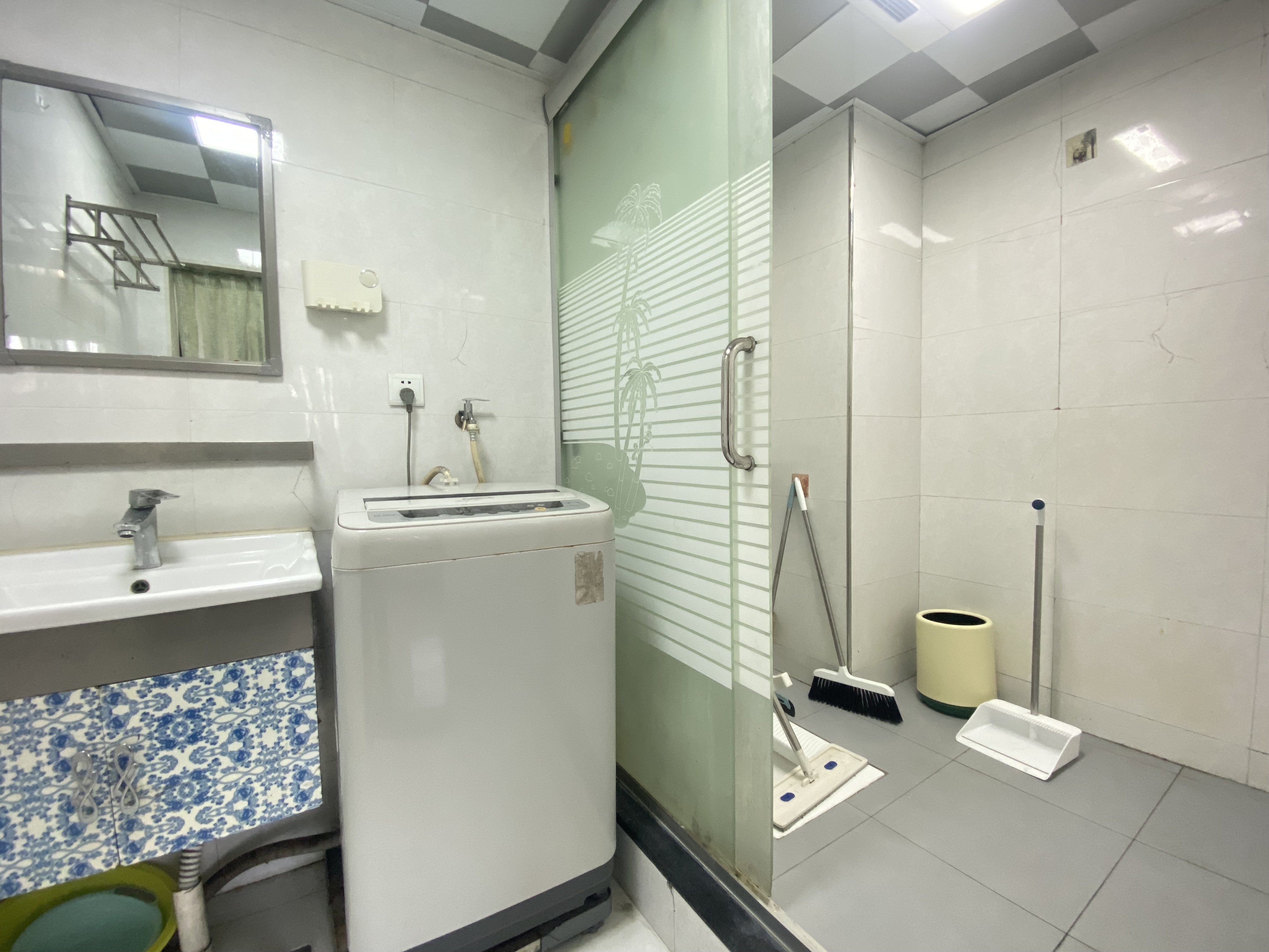 冠都现代城(冠都幸福彼岸) 1室0厅0卫 1000.0元/月 冠都现代城(冠都幸福彼岸) 1室0厅0卫 1000.0元/月室内图