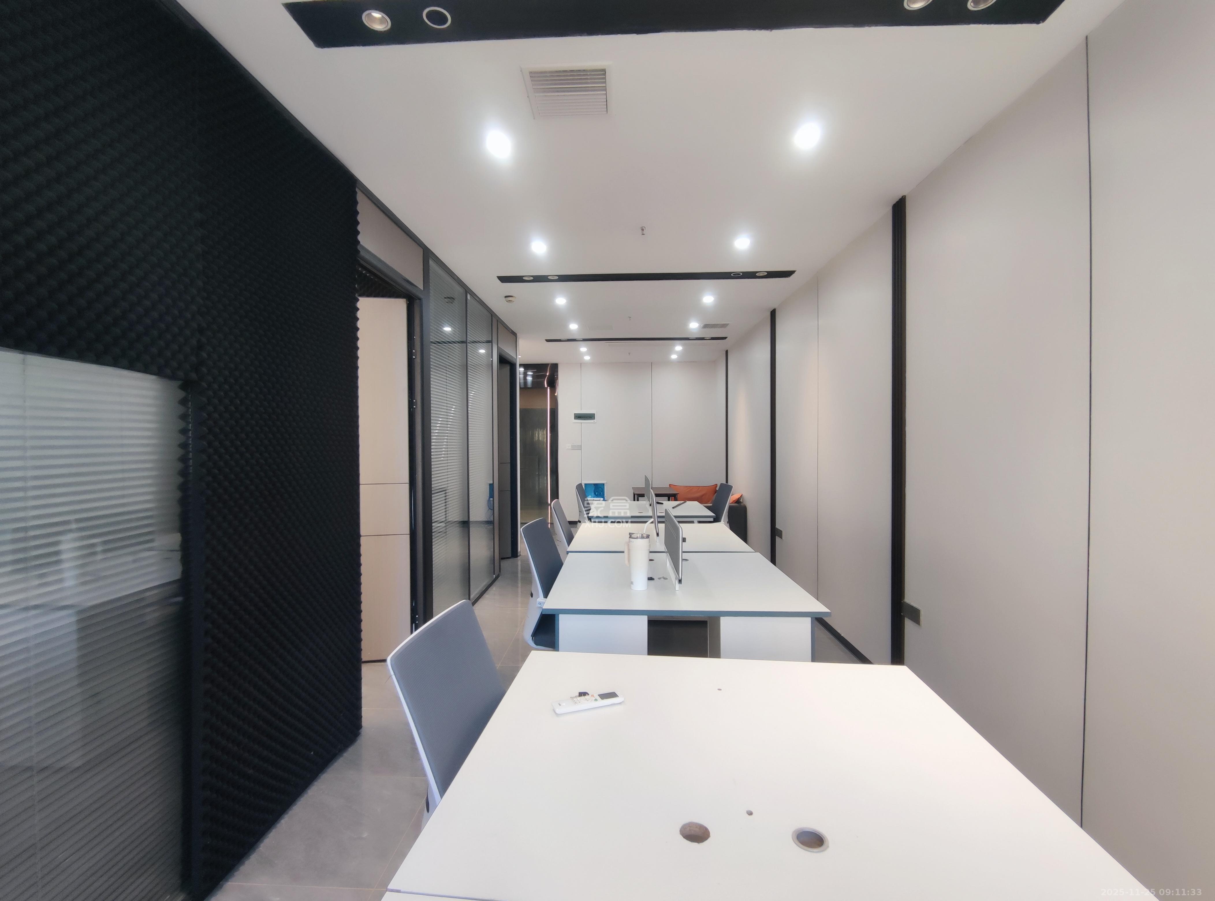 金科时代中心   138.0㎡      5000.0元/月室内图