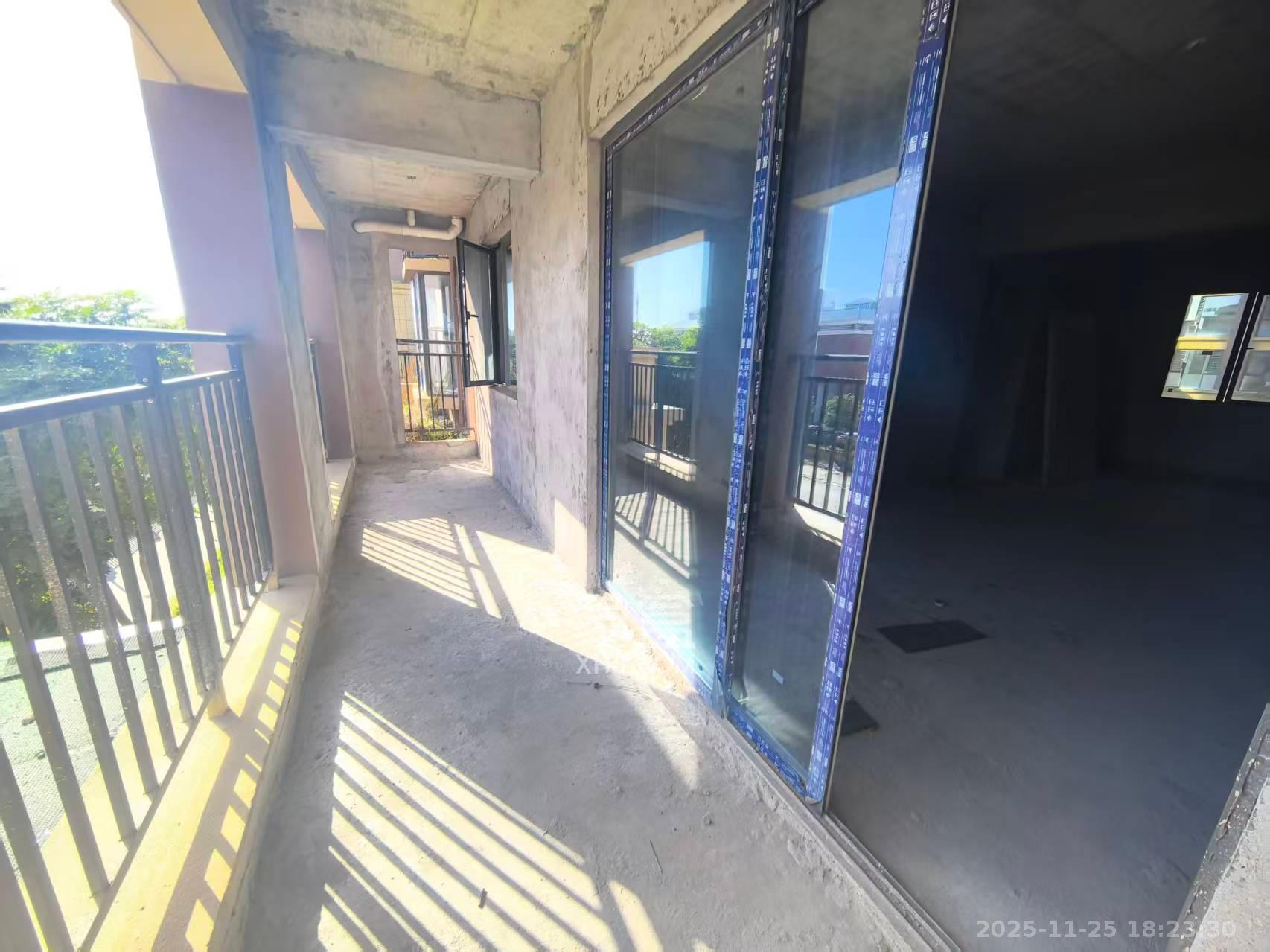 大汉紫敬龙城  4室2厅2卫    59.8万