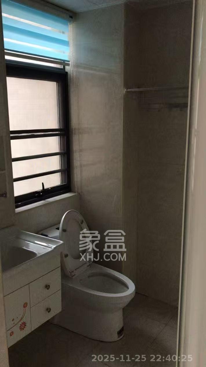 中南红领邦（红星嘉和苑）  3室2厅1卫    2700.0元/月室内图