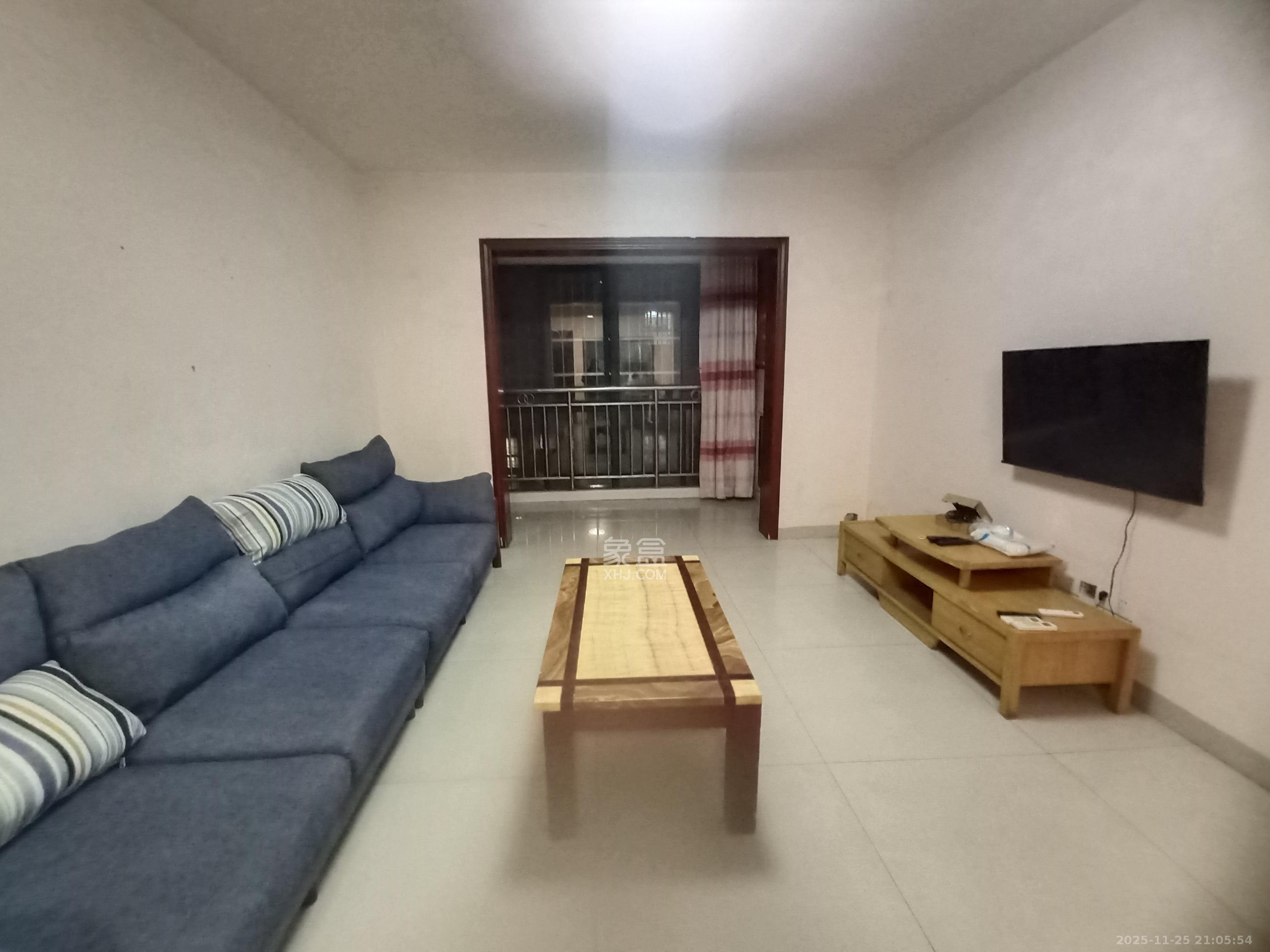 岳华嘉园 2室2厅1卫 1700.0元/月 岳华嘉园 2室2厅1卫 1700.0元/月室内图