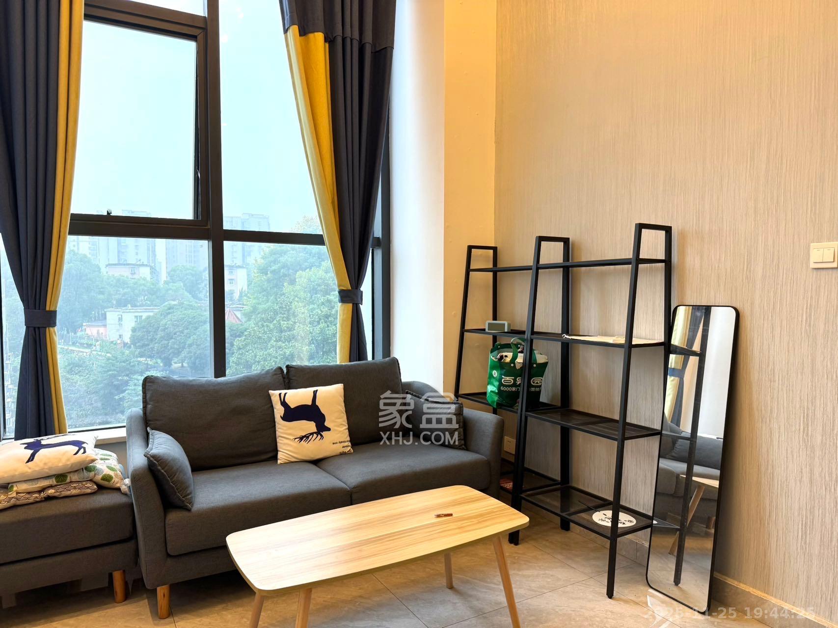 裕天国际商汇中心 1室1厅1卫 1600.0元/月 裕天国际商汇中心 1室1厅1卫 1600.0元/月室内图