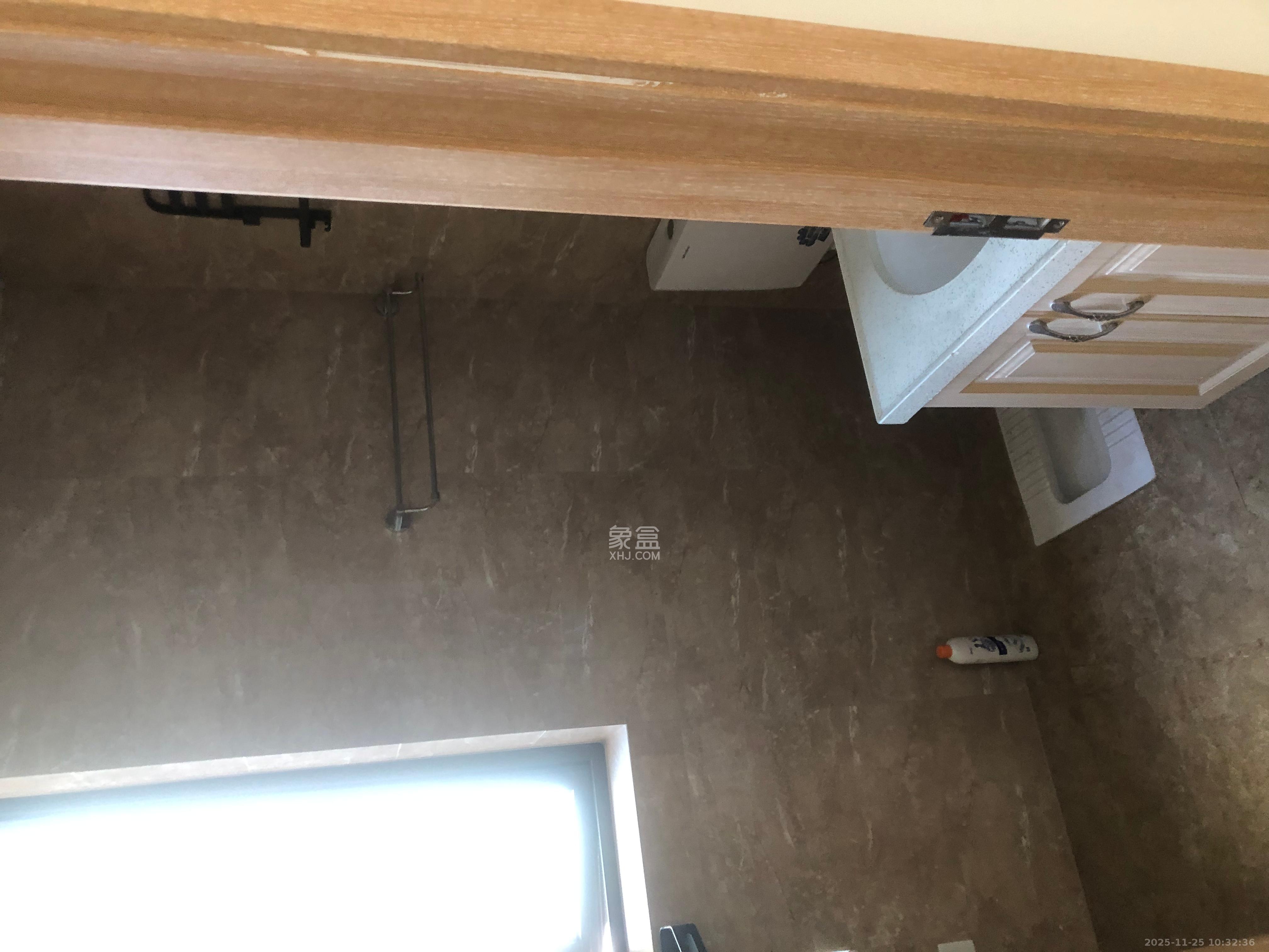 万润滨江天著 3室2厅2卫 2800.0元/月 万润滨江天著 3室2厅2卫 2800.0元/月室内图